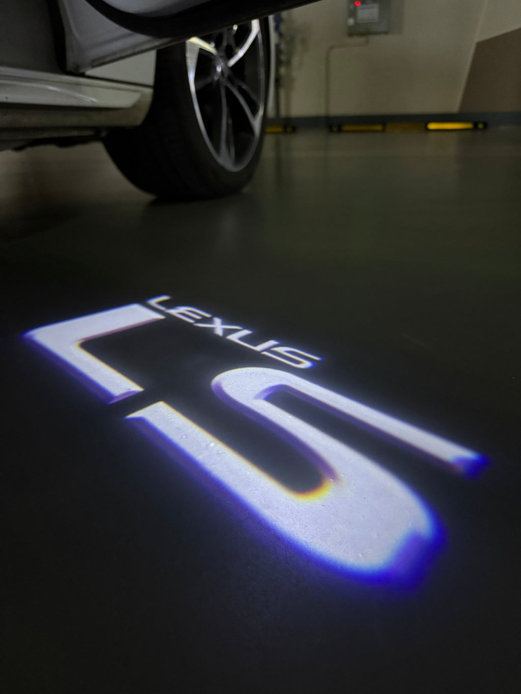 LUCES LEXUS LOGO PROJECROTR Nr.01 (cantidad 1 = 1 juegos / 2 luces de puerta)