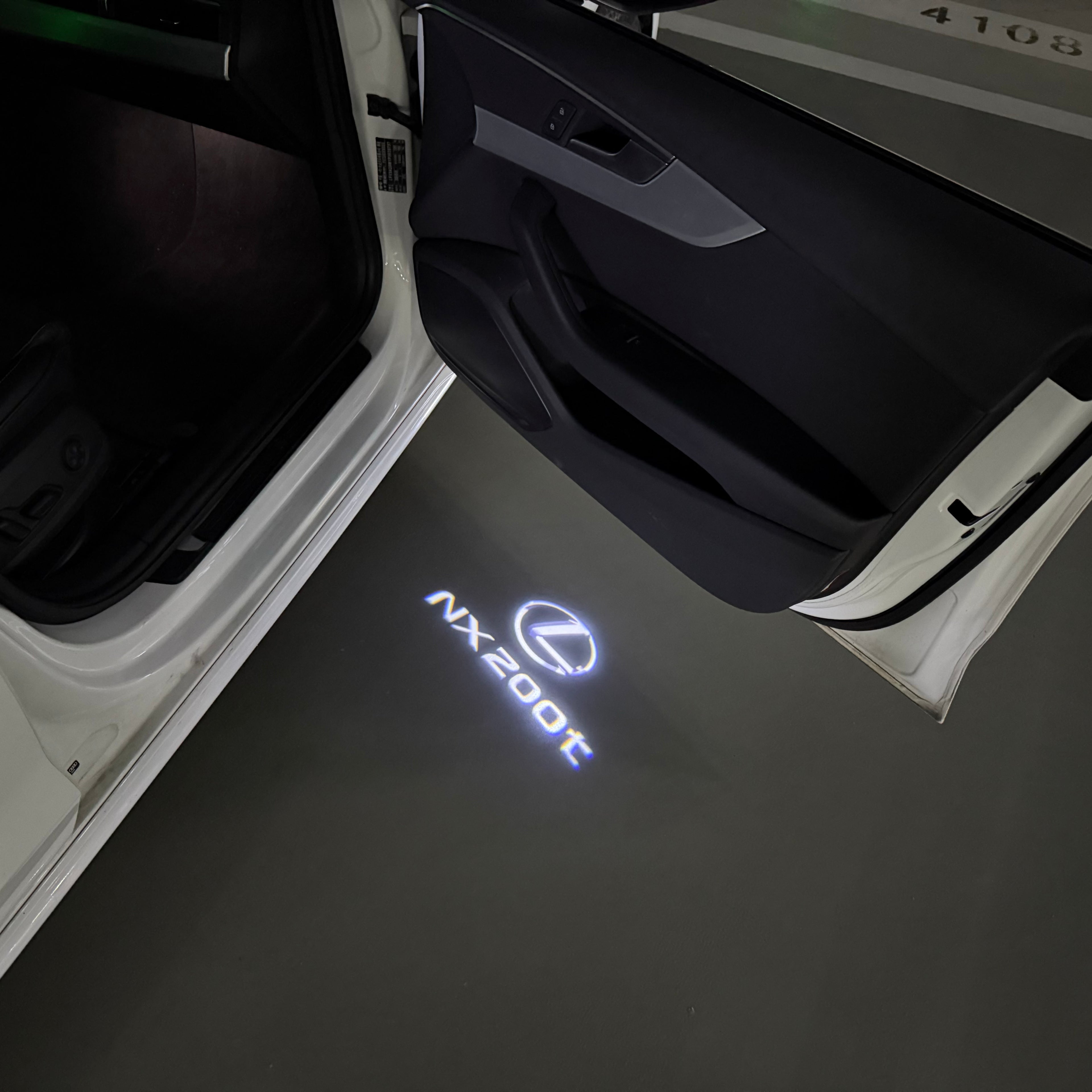 LEXUS LOGO PROJECROTR LIGHTS Nr.01 (Menge 1 = 1 Sets/2 Türleuchten)