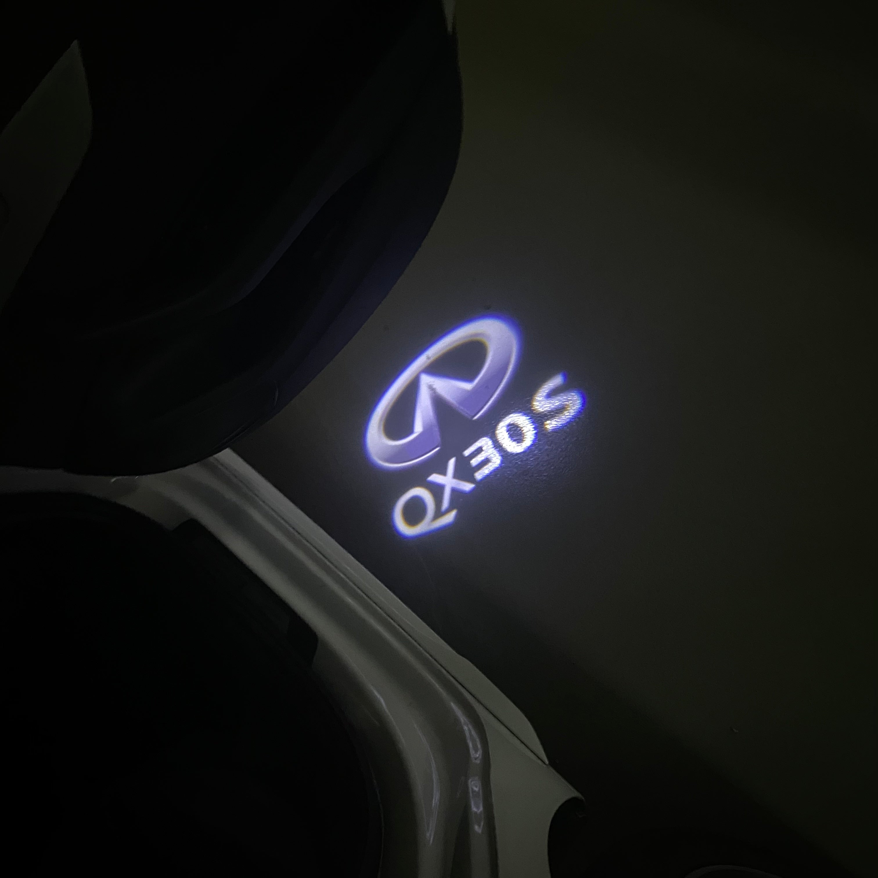 INFINTI QX30 S LOGO PROJECROTR LIGHTS Nr.44 (quantité 1 = 1 ensemble/2 feux de porte)