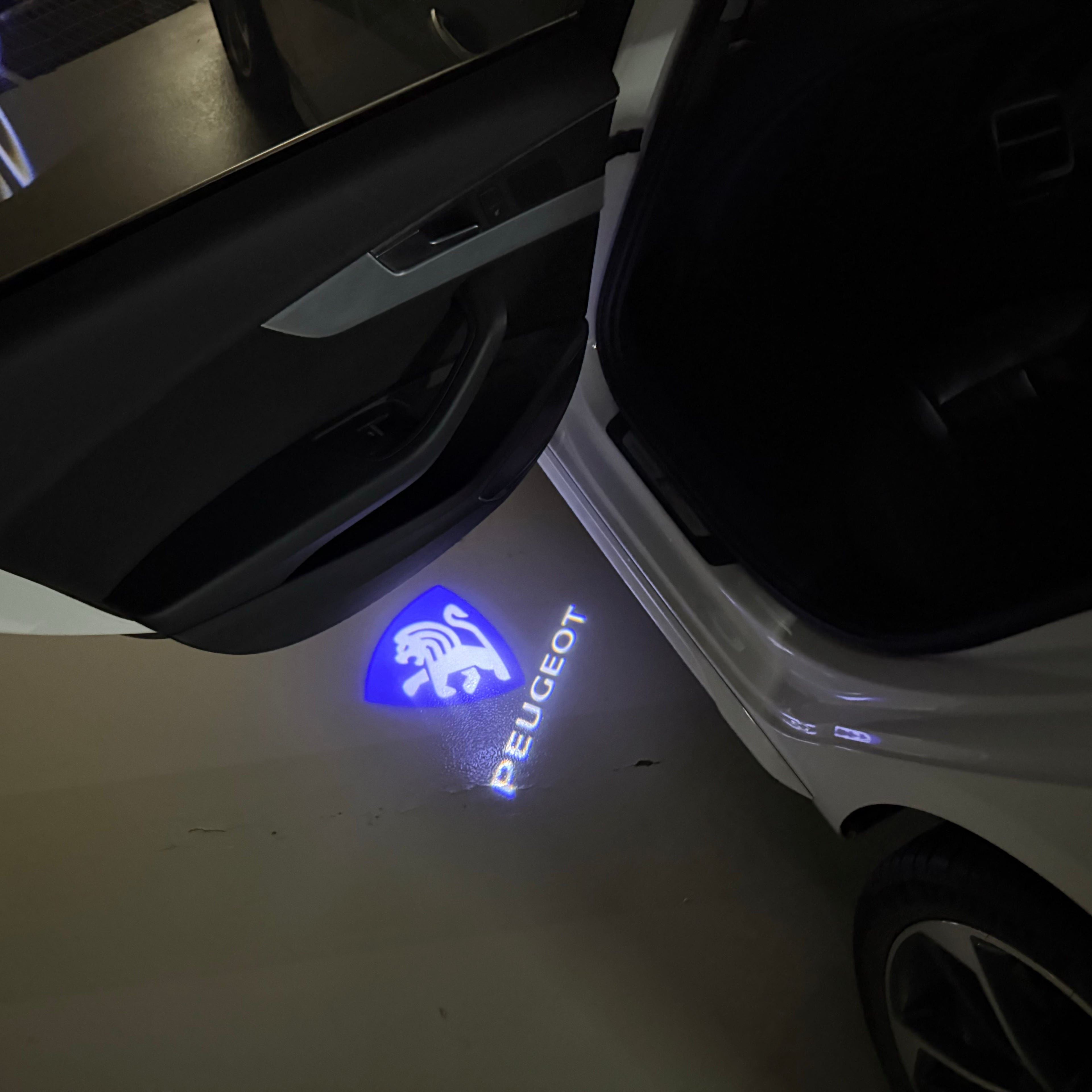 BMW M3 LOGO PROJECTOT LIGHTS Nr.24 (Menge 1 = 1 Sets/2 Türleuchten)