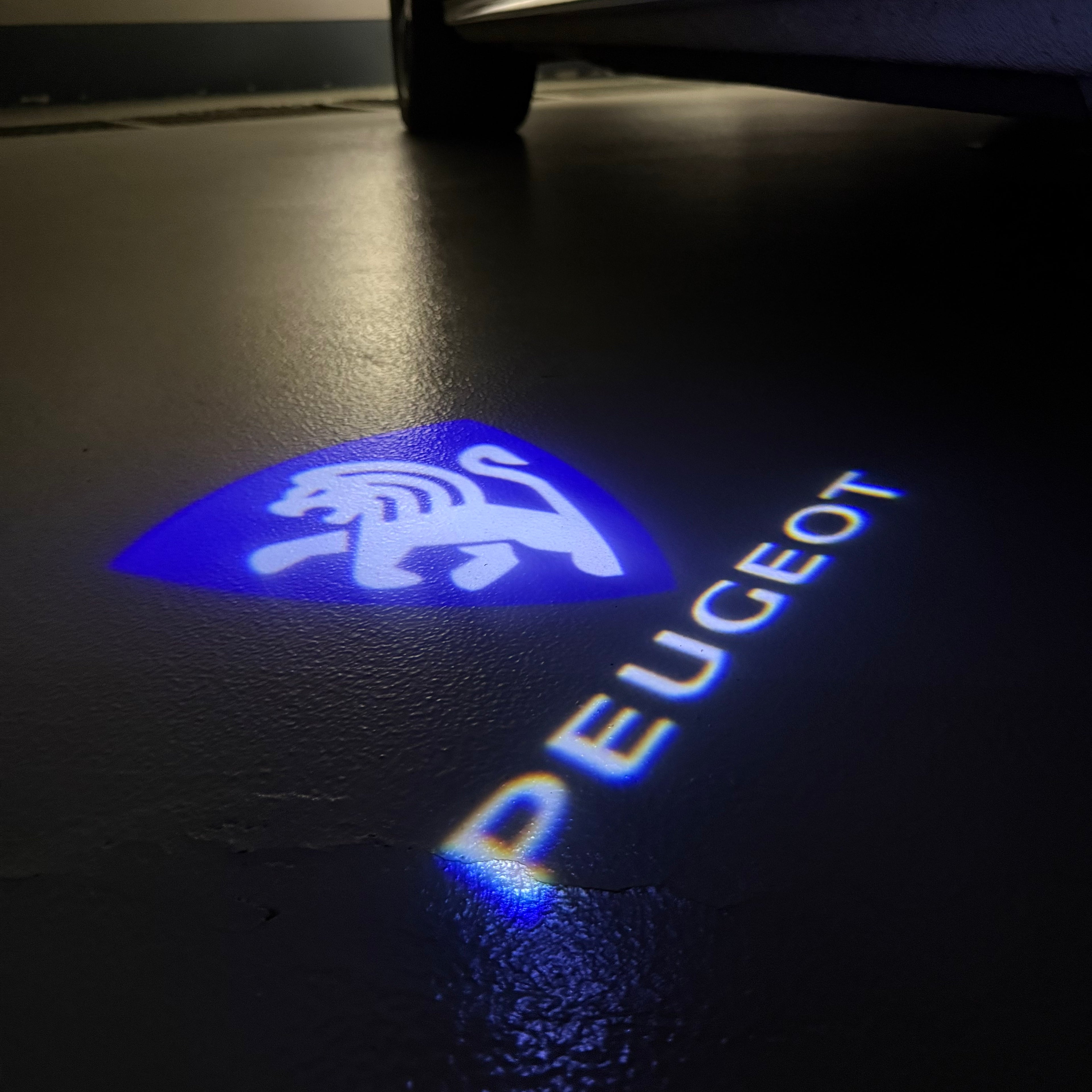 BMW M3 LOGO PROJECTOT LIGHTS Nr.24 (Menge 1 = 1 Sets/2 Türleuchten)
