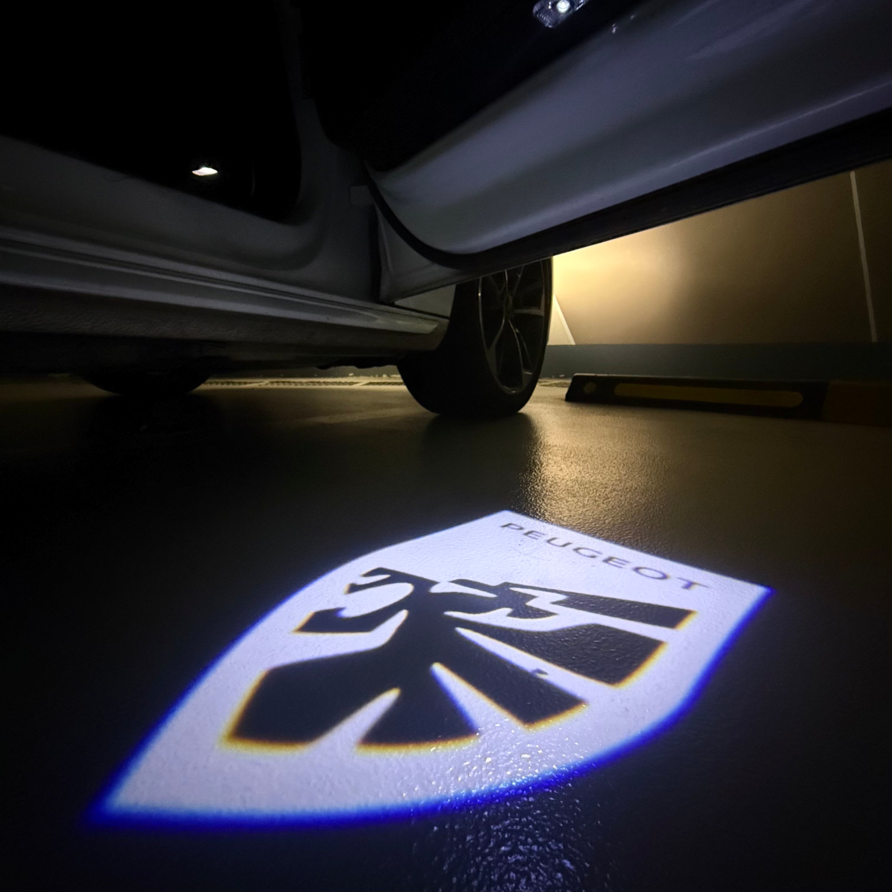 BMW M3 LOGO PROJECTOT LIGHTS Nr.24 (Menge 1 = 1 Sets/2 Türleuchten)