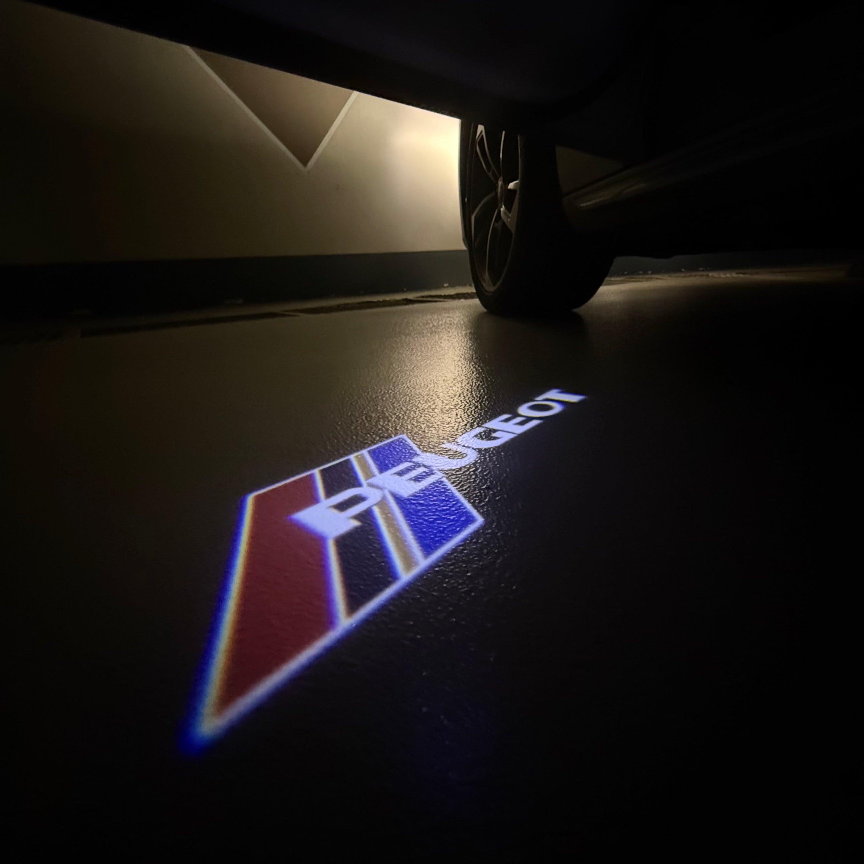 BMW M3 LOGO PROJECTOT LIGHTS Nr.24 (Menge 1 = 1 Sets/2 Türleuchten)