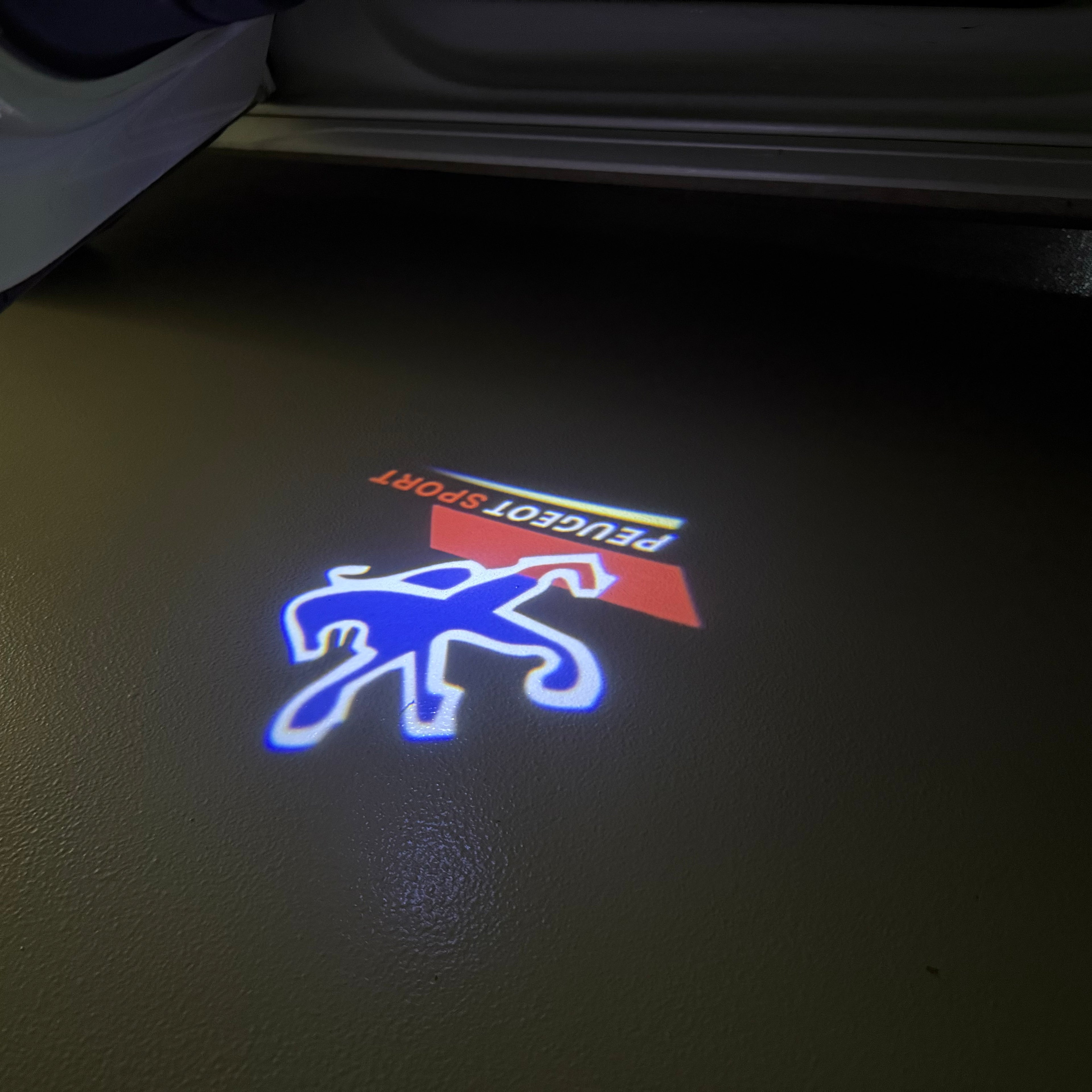 BMW M3 LOGO PROJECTOT LIGHTS Nr.24 (Menge 1 = 1 Sets/2 Türleuchten)
