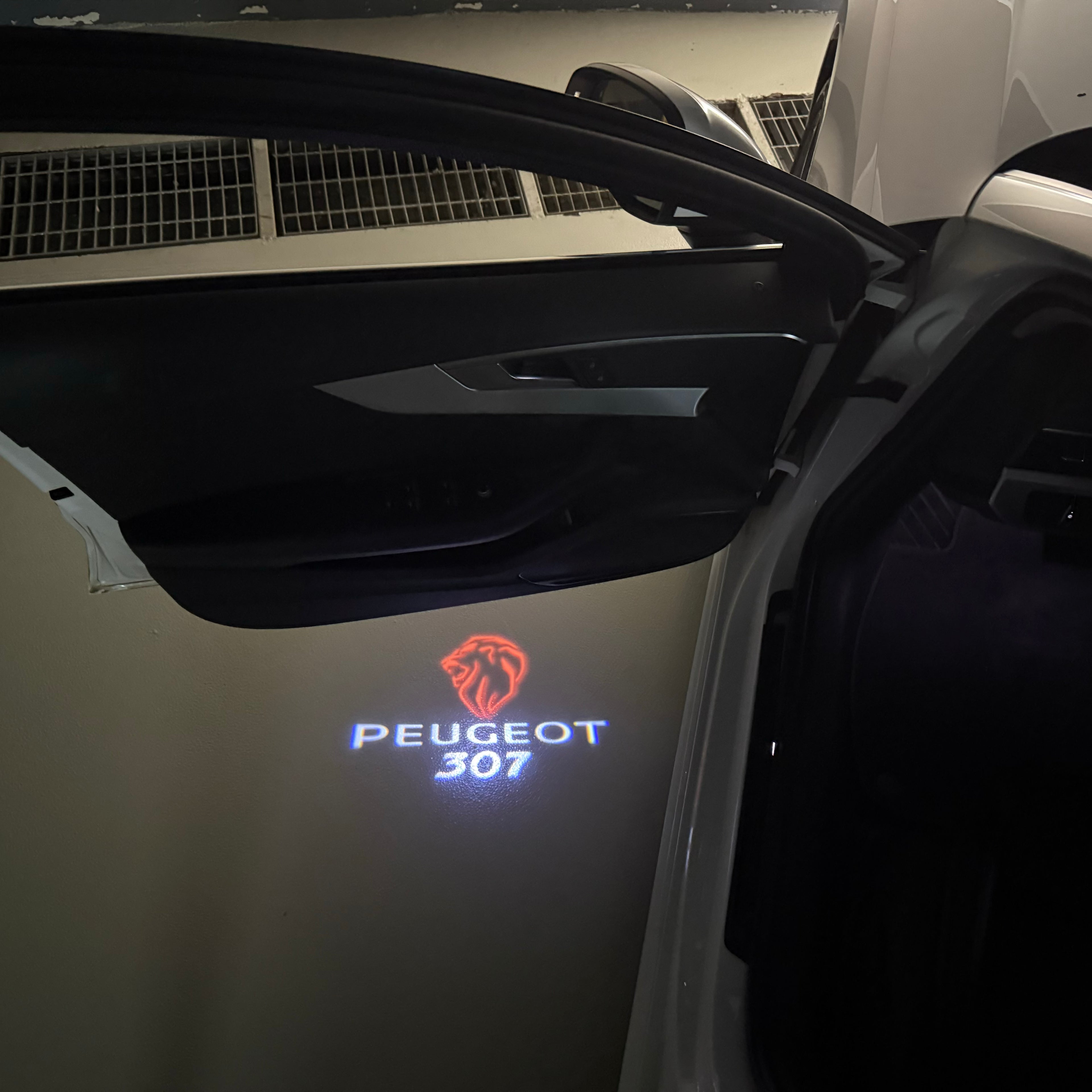BMW M3 LOGO PROJECTOT LIGHTS Nr.24 (Menge 1 = 1 Sets/2 Türleuchten)