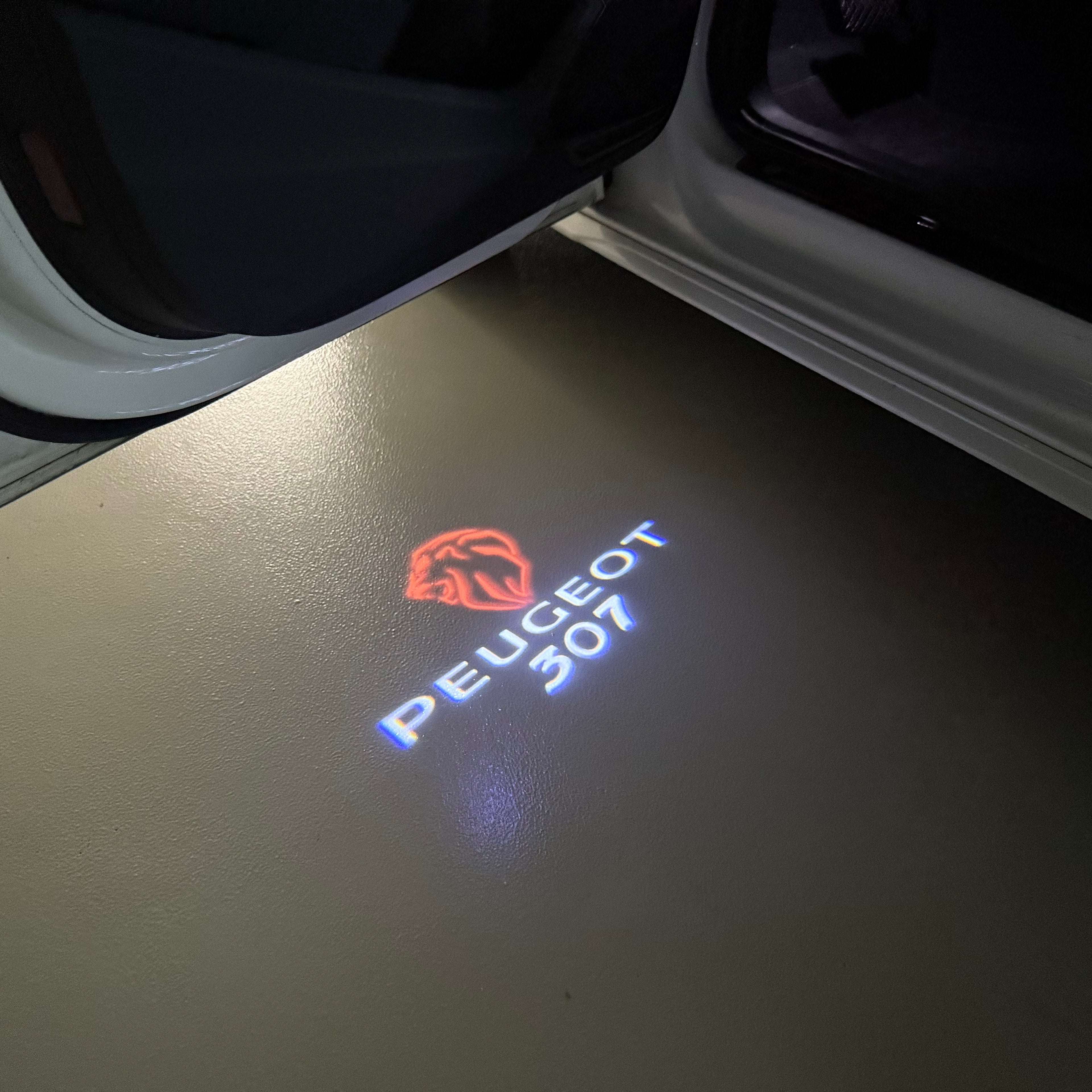 BMW M3 LOGO PROJECTOT LIGHTS Nr.24 (Menge 1 = 1 Sets/2 Türleuchten)