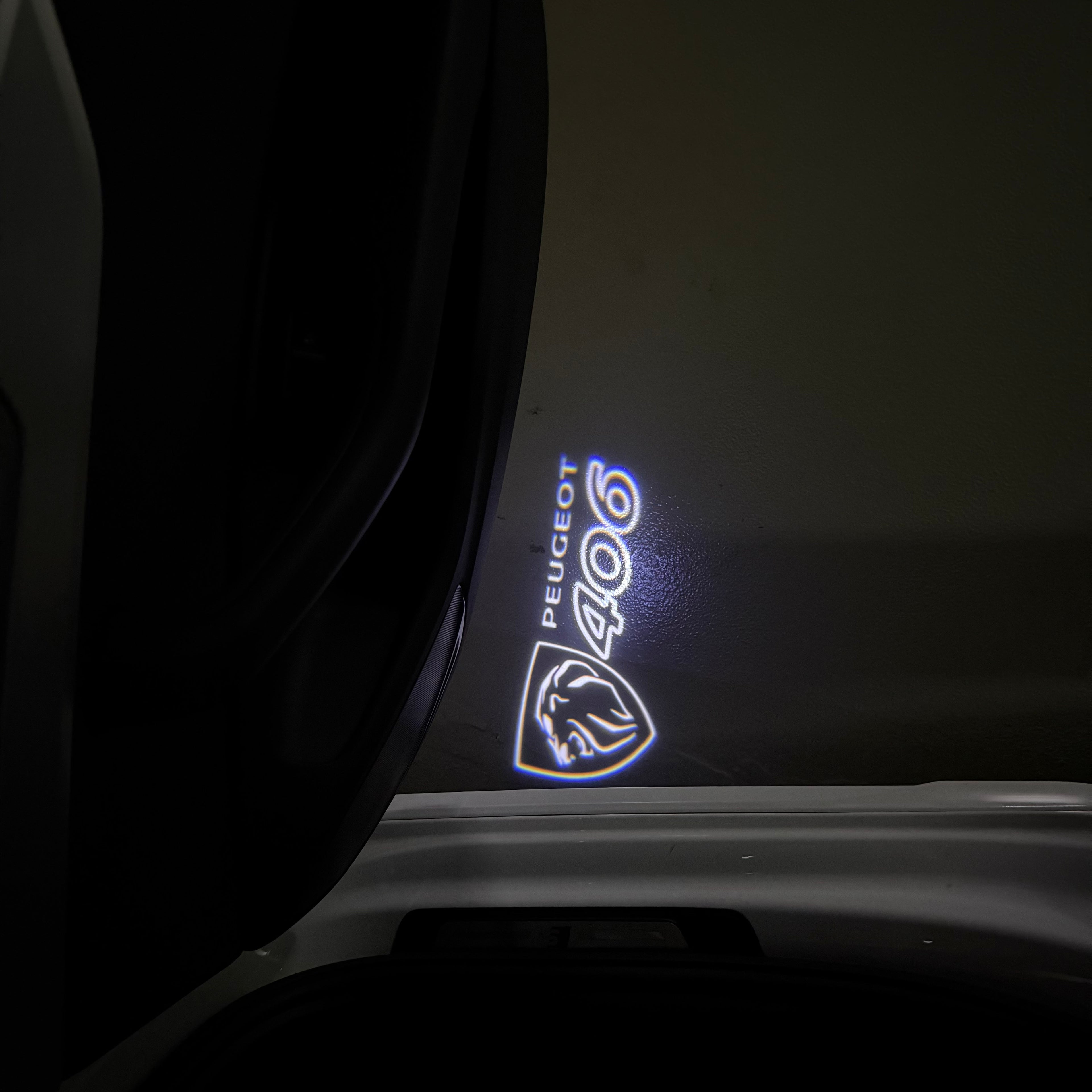 BMW M3 LOGO PROJECTOT LIGHTS Nr.24 (Menge 1 = 1 Sets/2 Türleuchten)