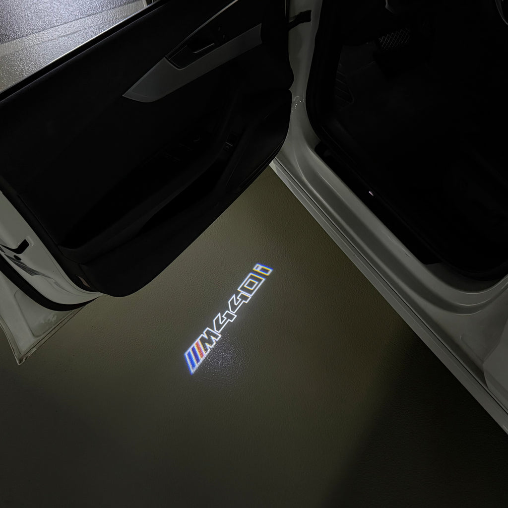 ÉCLAIRAGE DE PROJECTEUR BMW M3 LOGO Nr.24 (quantité 1 = 1 jeux / 2 feux de porte)