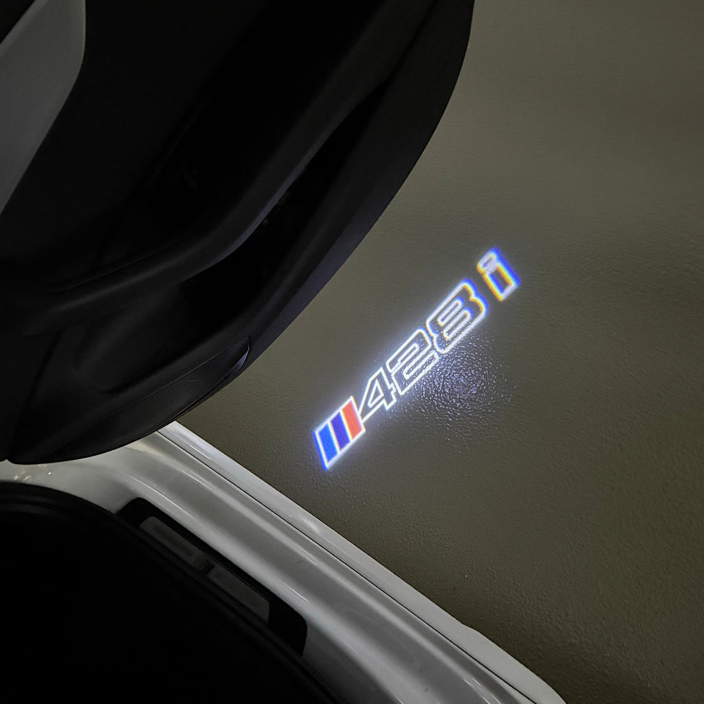 ÉCLAIRAGE DE PROJECTEUR BMW M3 LOGO Nr.24 (quantité 1 = 1 jeux / 2 feux de porte)