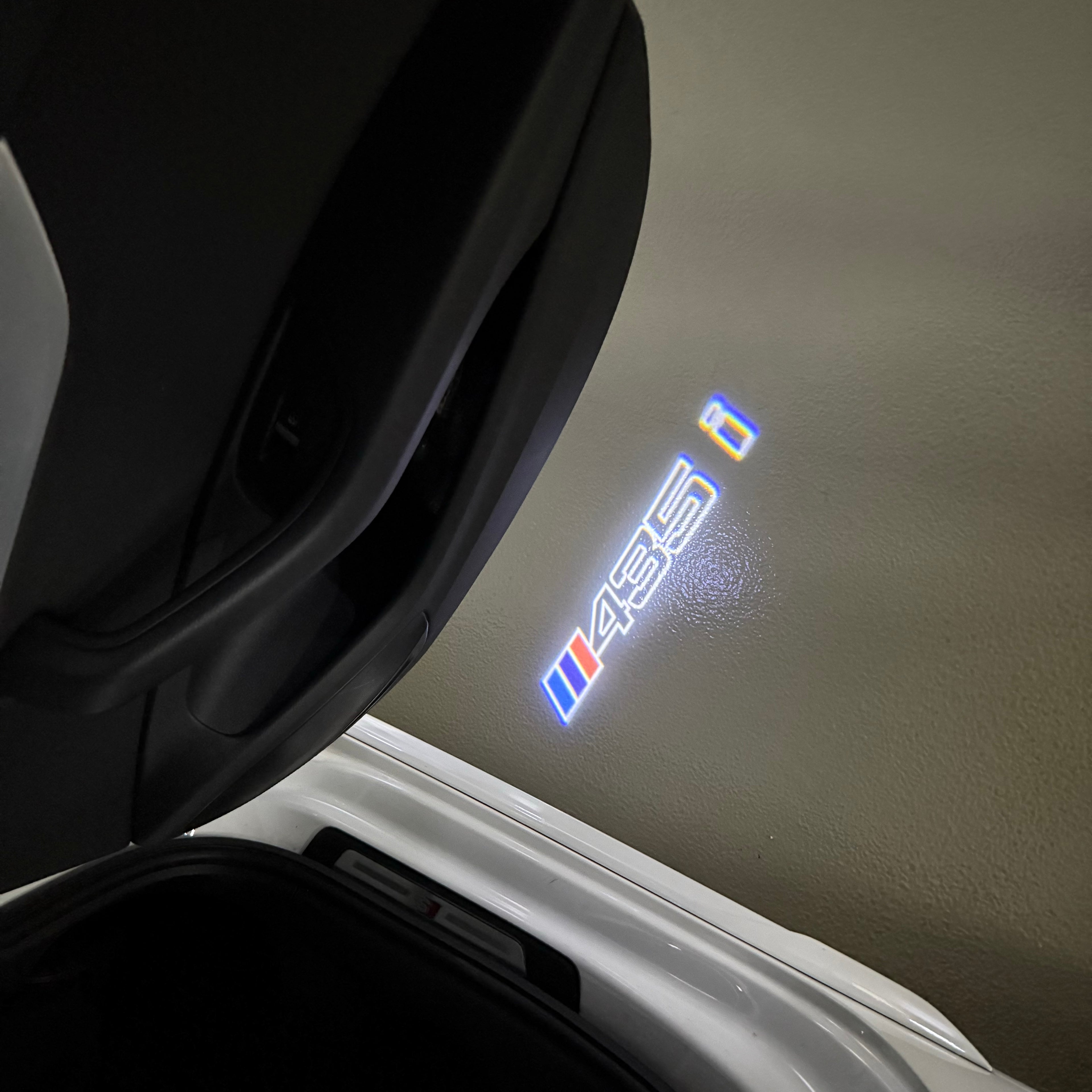 ÉCLAIRAGE DE PROJECTEUR BMW M3 LOGO Nr.24 (quantité 1 = 1 jeux / 2 feux de porte)