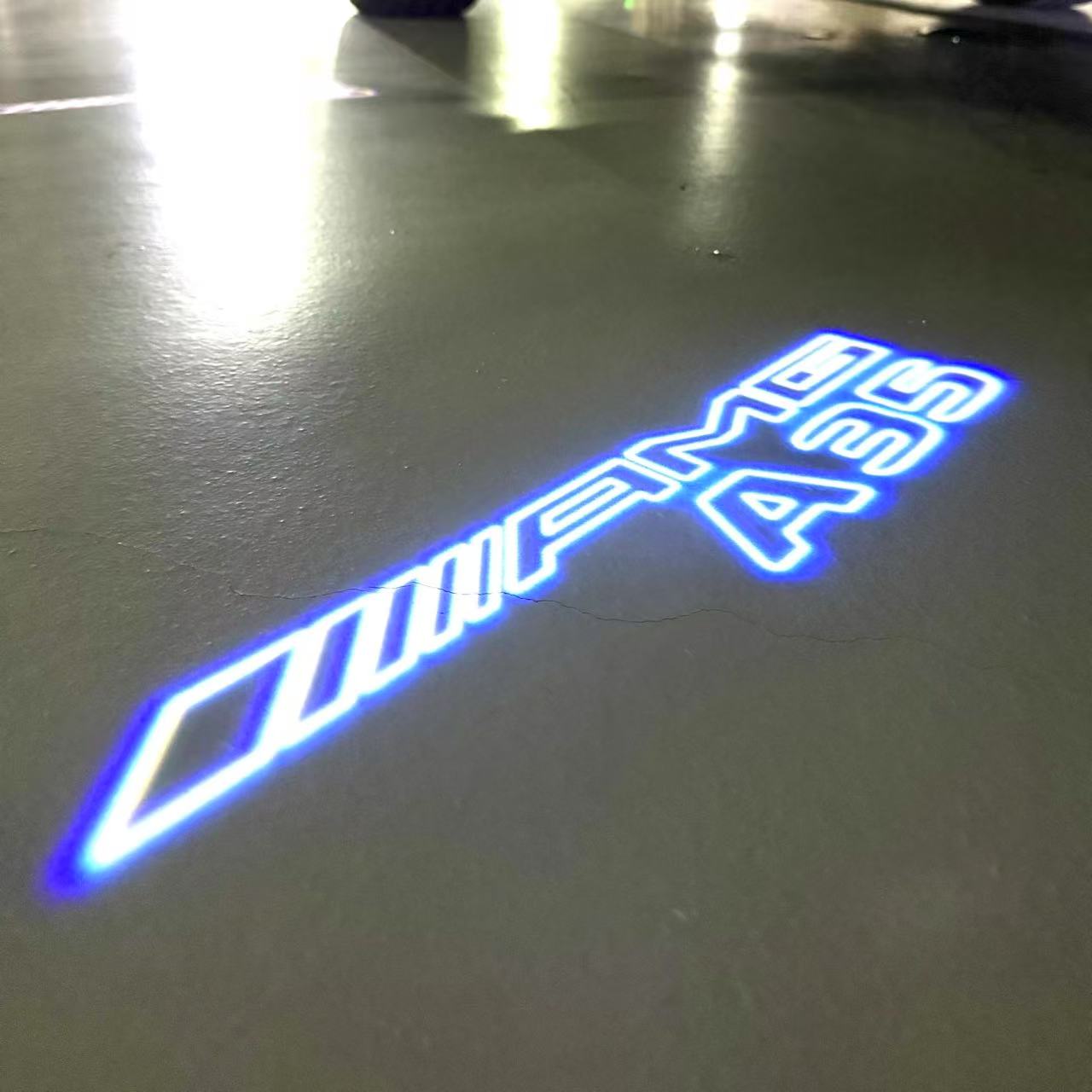 LUCI PROIETTORI LOGO MERCEDES BENZ Nr.03 (quantità 1 = 1 set / 2 luci porta)