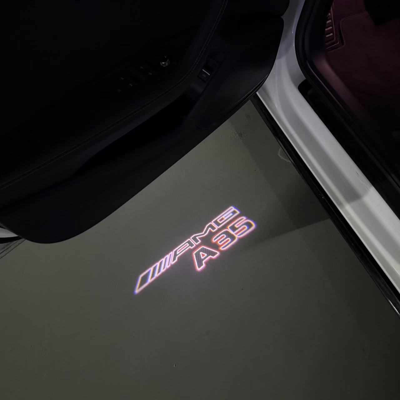 LUCI PROIETTORI LOGO MERCEDES BENZ Nr.03 (quantità 1 = 1 set / 2 luci porta)