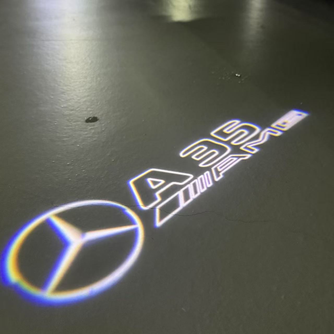 LUCI PROIETTORI LOGO MERCEDES BENZ Nr.03 (quantità 1 = 1 set / 2 luci porta)