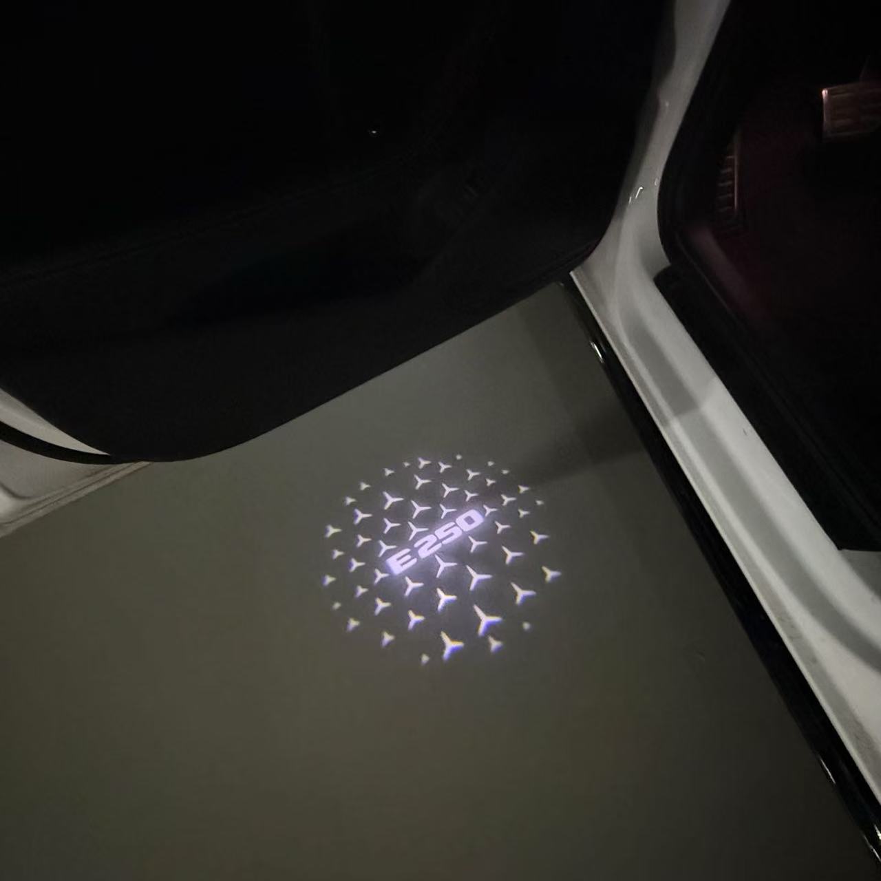 MERCEDES BENZ LOGO PROJECTOT LIGHTS Nr.03 (Menge 1 = 1 Sätze/2 Türleuchten)