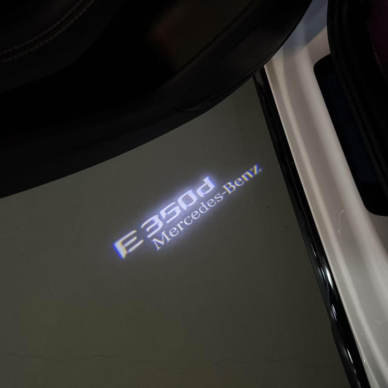 MERCEDES BENZ LOGO PROJECTOT LIGHTS Nr.03 (Menge 1 = 1 Sätze/2 Türleuchten)