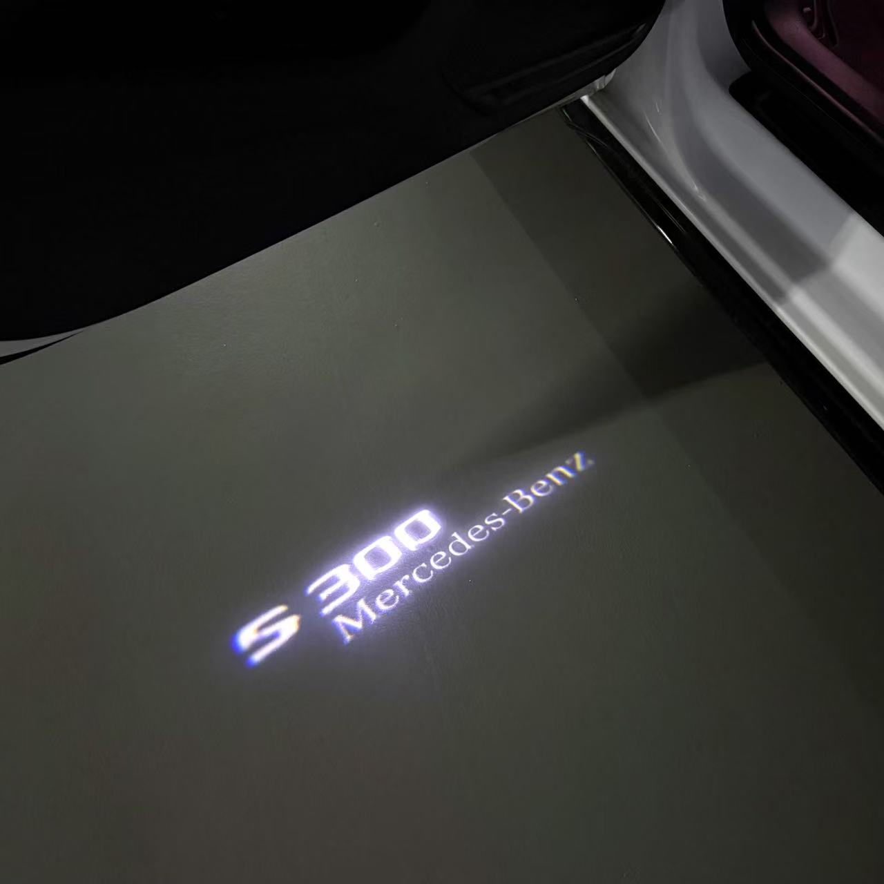 MERCEDES BENZ LOGO PROJECTOT LIGHTS Nr.03 (Menge 1 = 1 Sätze/2 Türleuchten)
