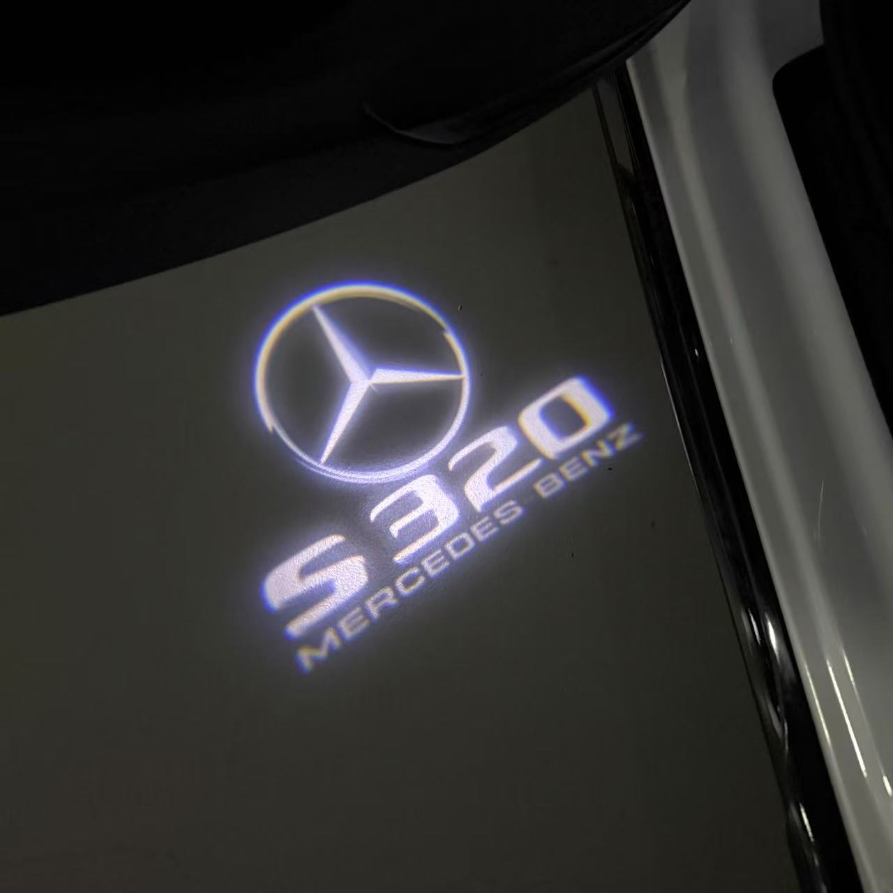MERCEDES BENZ LOGO PROJECTOT LIGHTS Nr.03 (Menge 1 = 1 Sätze/2 Türleuchten)