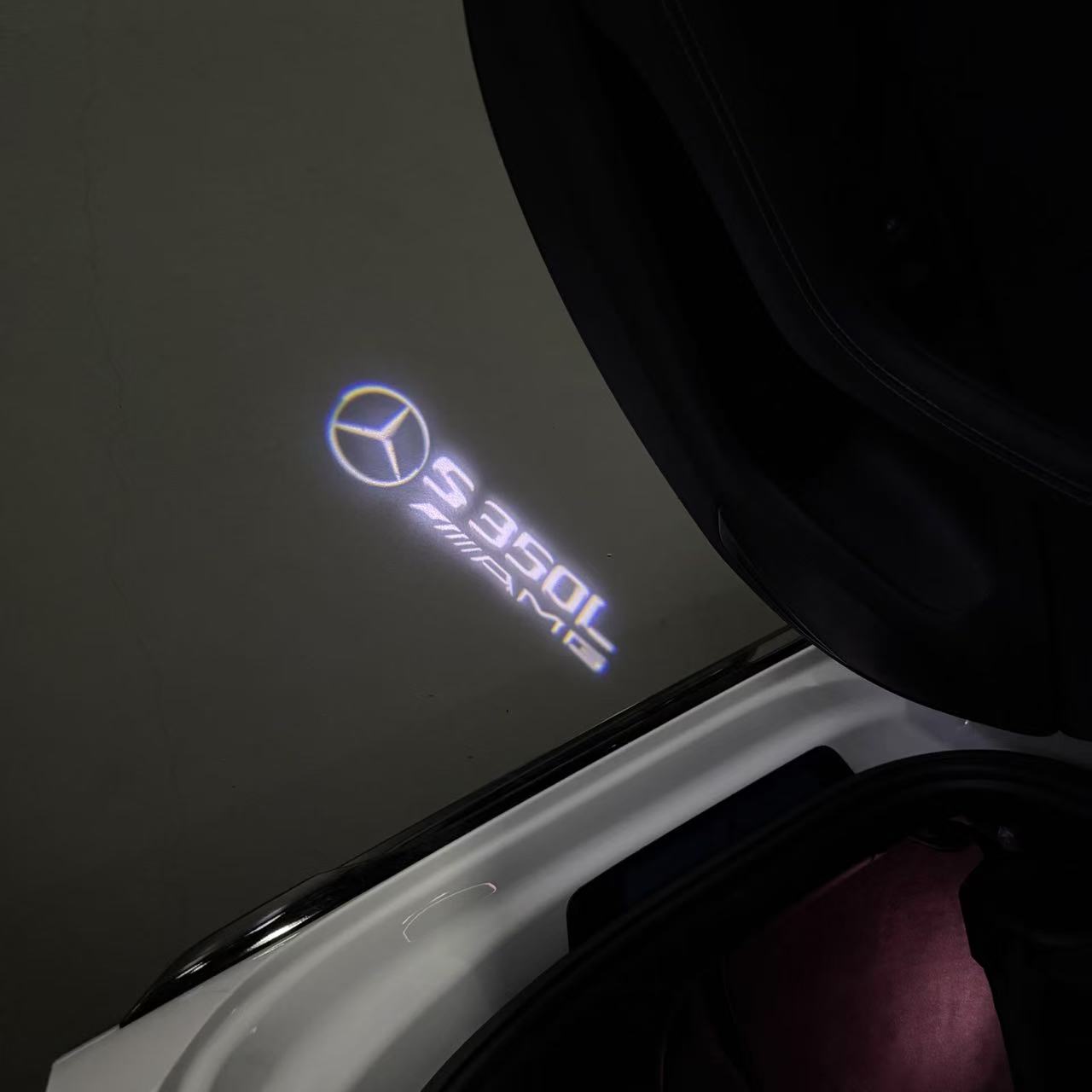 أضواء بروجكتور شعار MERCEDES BENZ رقم 03 (الكمية 1 = 1 مجموعة / 2 أضواء باب)