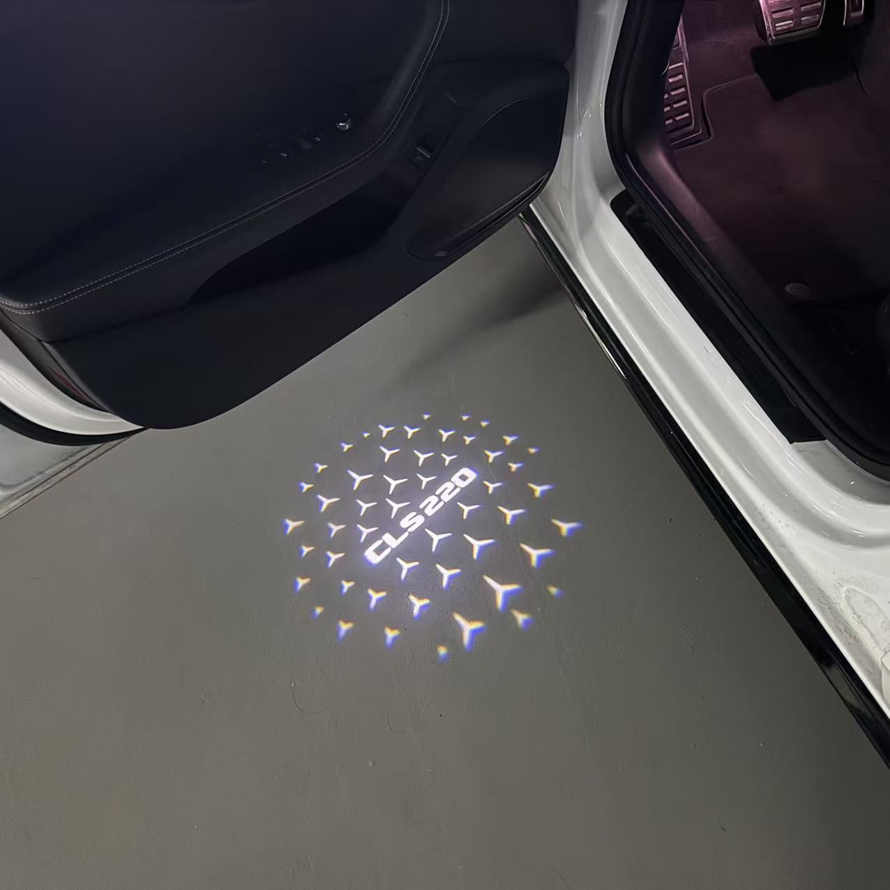 LUCI PROIETTORI LOGO MERCEDES BENZ Nr.03 (quantità 1 = 1 set / 2 luci porta)