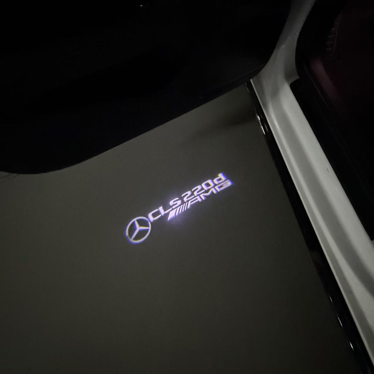 LUCI PROIETTORI LOGO MERCEDES BENZ Nr.03 (quantità 1 = 1 set / 2 luci porta)