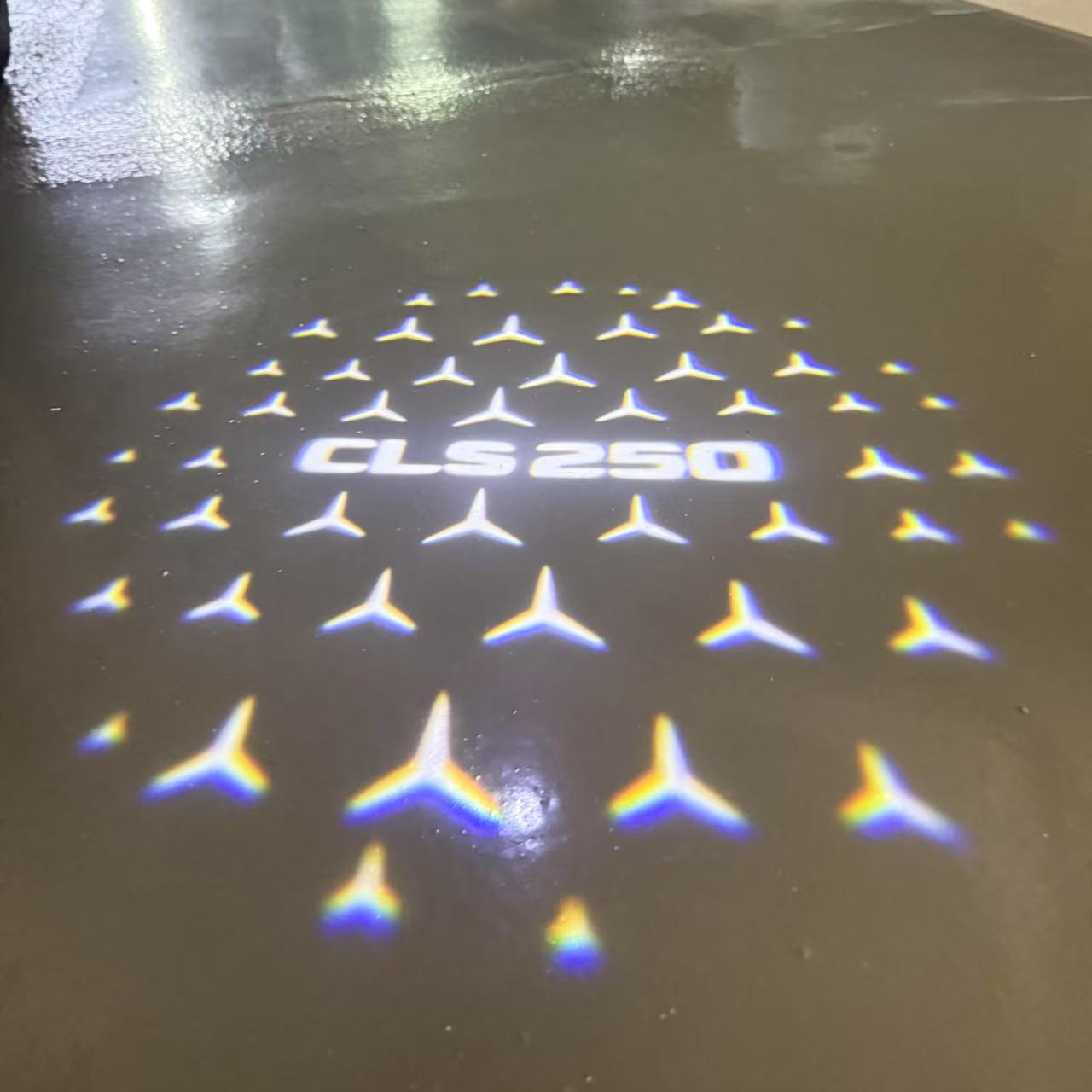 LUCI PROIETTORI LOGO MERCEDES BENZ Nr.03 (quantità 1 = 1 set / 2 luci porta)