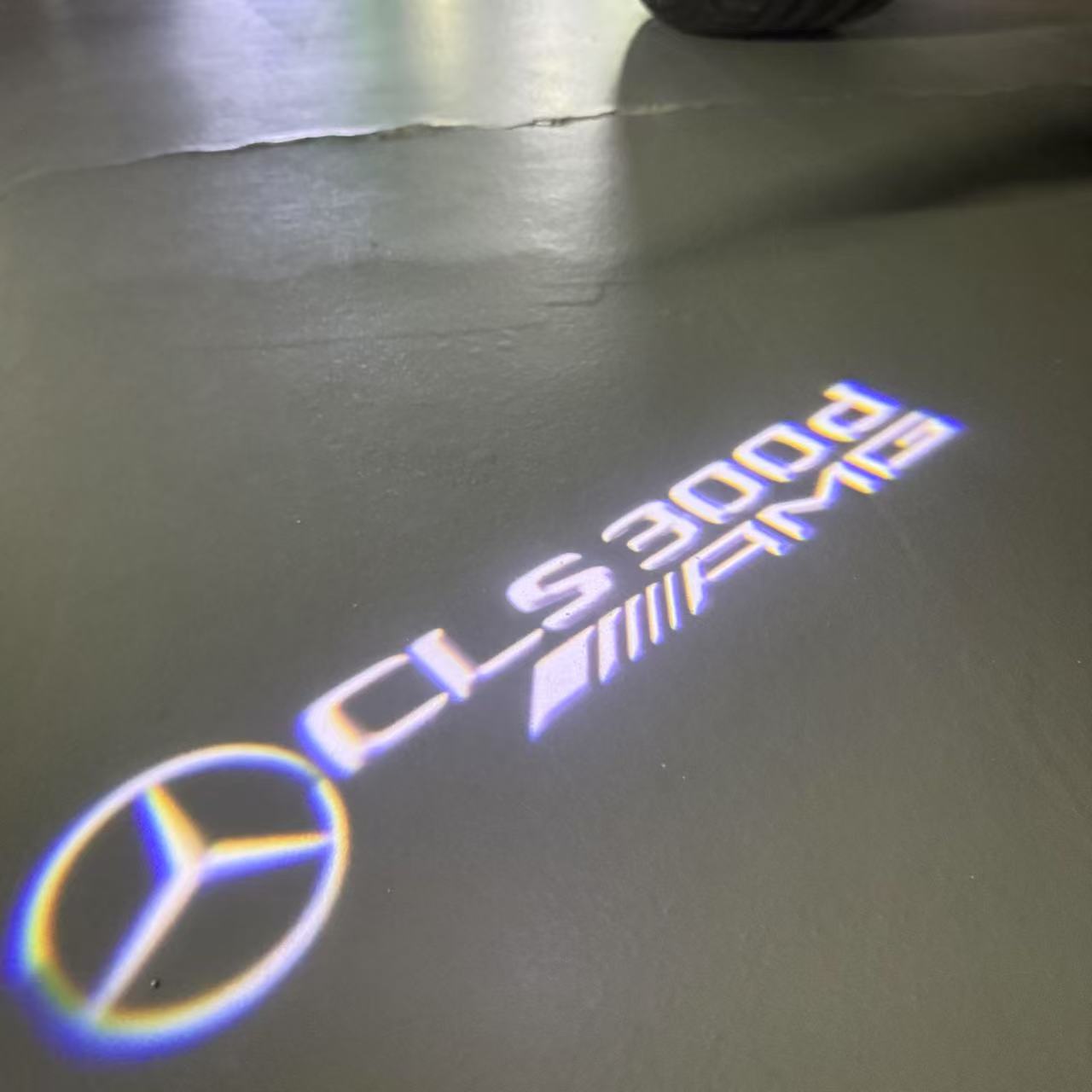 LUCI PROIETTORI LOGO MERCEDES BENZ Nr.03 (quantità 1 = 1 set / 2 luci porta)