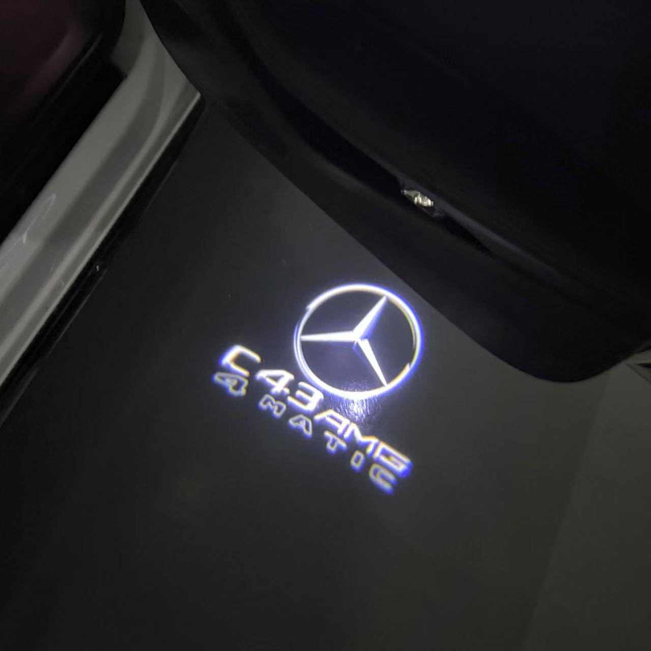 LUCI PROIETTORI LOGO MERCEDES BENZ Nr.03 (quantità 1 = 1 set / 2 luci porta)