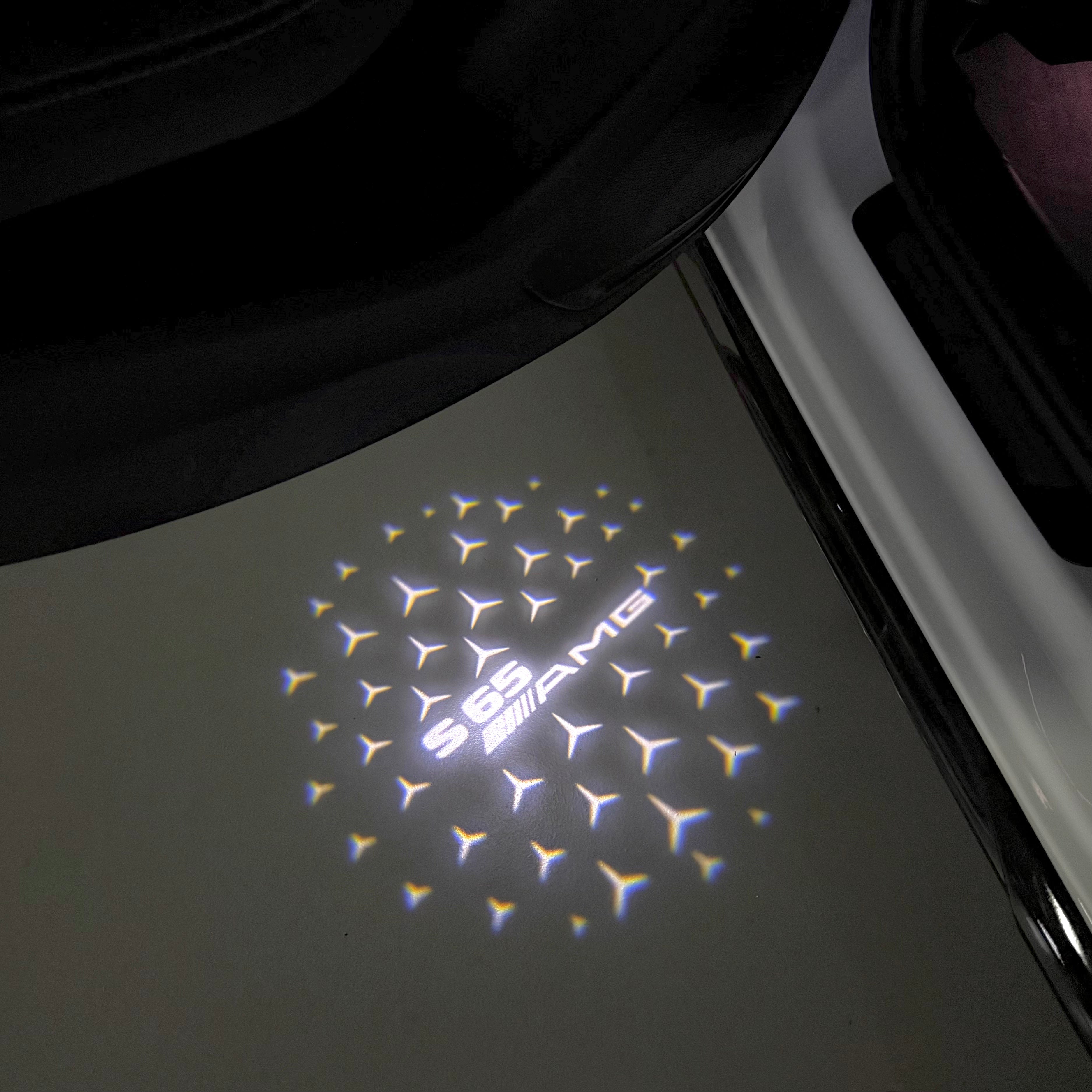 LUCI PROIETTORI LOGO MERCEDES BENZ Nr.03 (quantità 1 = 1 set / 2 luci porta)