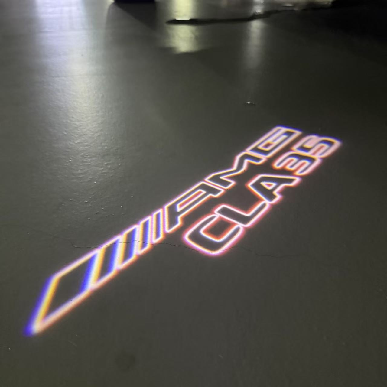 LUCI PROIETTORI LOGO MERCEDES BENZ Nr.03 (quantità 1 = 1 set / 2 luci porta)