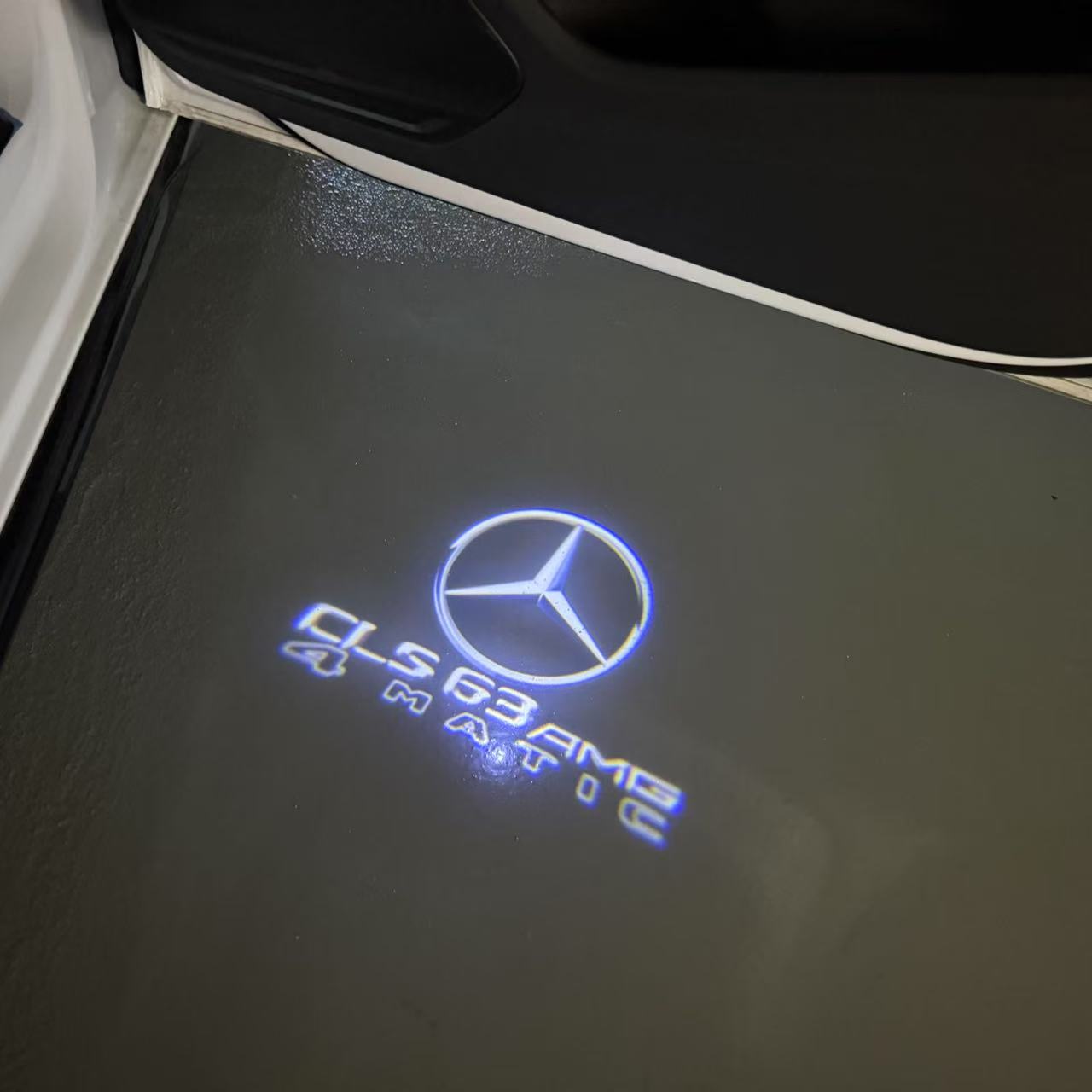 LUCI PROIETTORI LOGO MERCEDES BENZ Nr.03 (quantità 1 = 1 set / 2 luci porta)