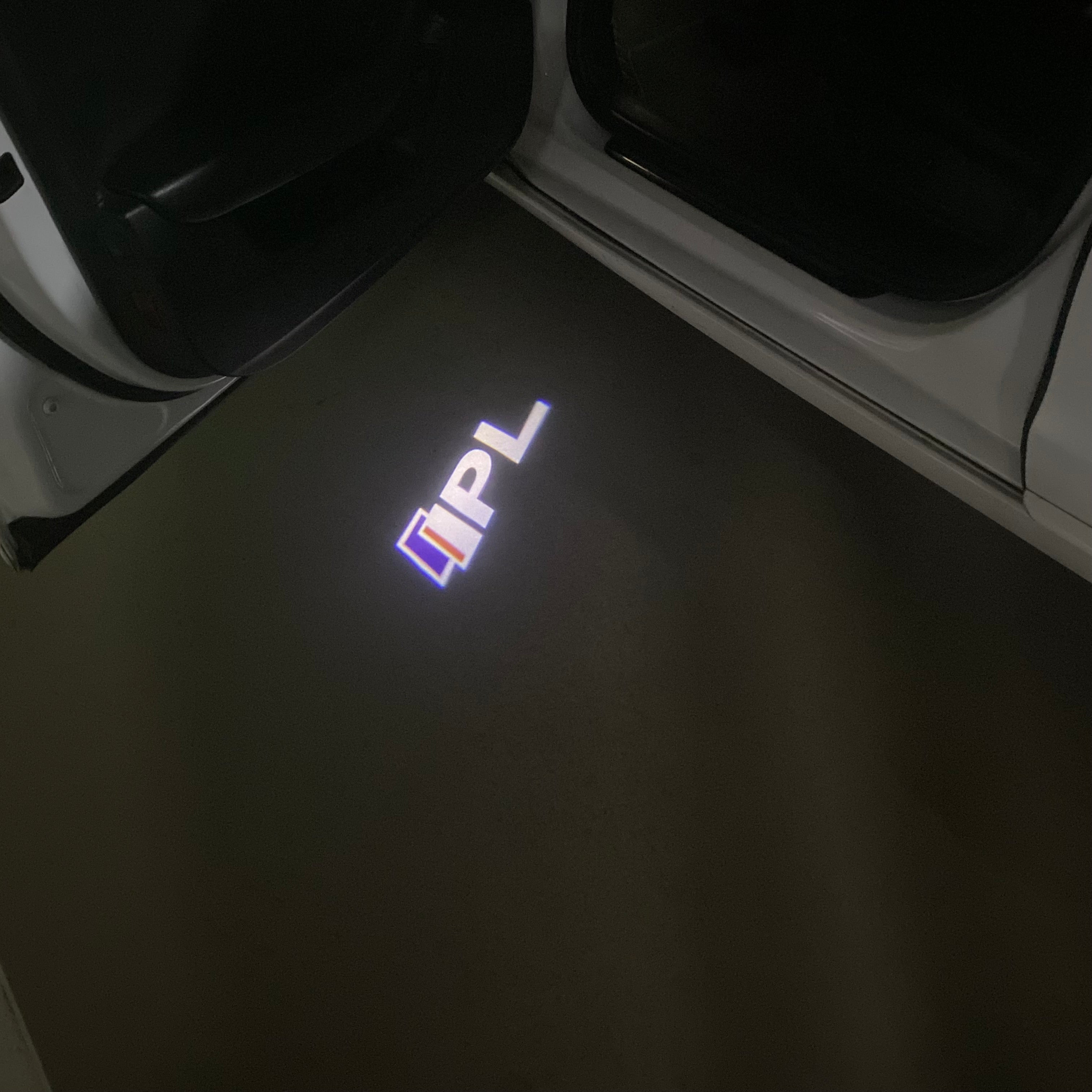 INFINTI IPL LOGO PROJECROTR LIGHTS Nr.82 (quantité 1 = 1 ensemble/2 feux de porte)