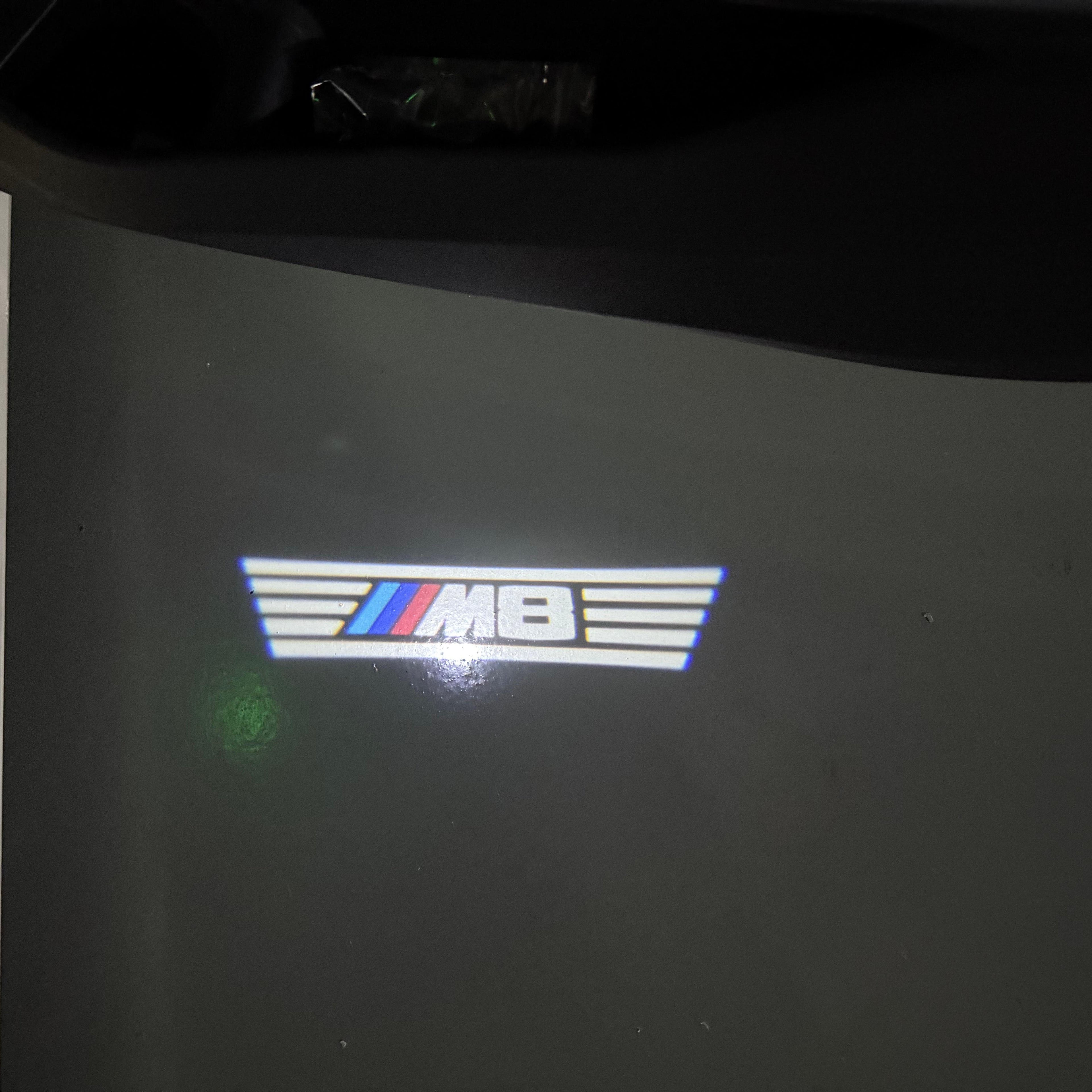 LUCES DE PROYECTOR DEL LOGOTIPO BMW M3 Nr.24 (cantidad 1 = 1 juegos / 2 luces de puerta)