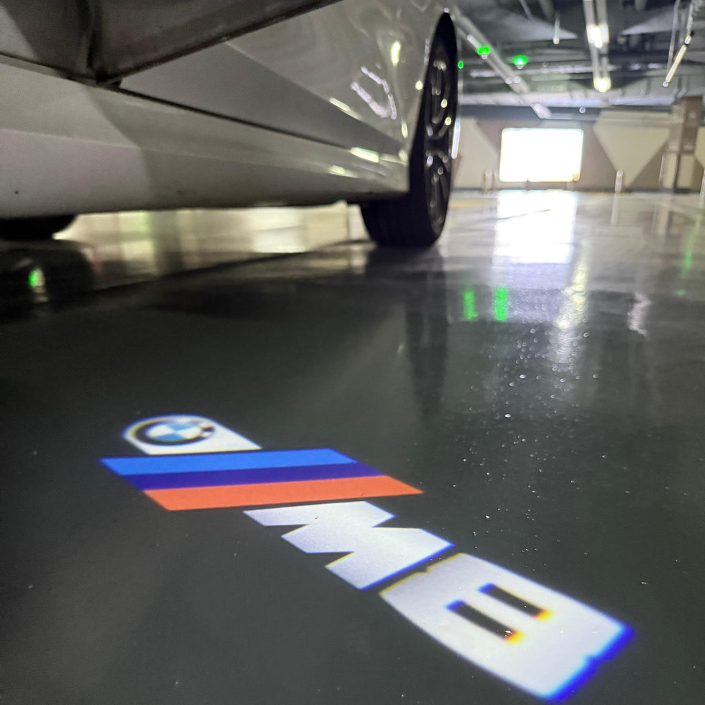 ÉCLAIRAGE DE PROJECTEUR BMW M3 LOGO Nr.24 (quantité 1 = 1 jeux / 2 feux de porte)