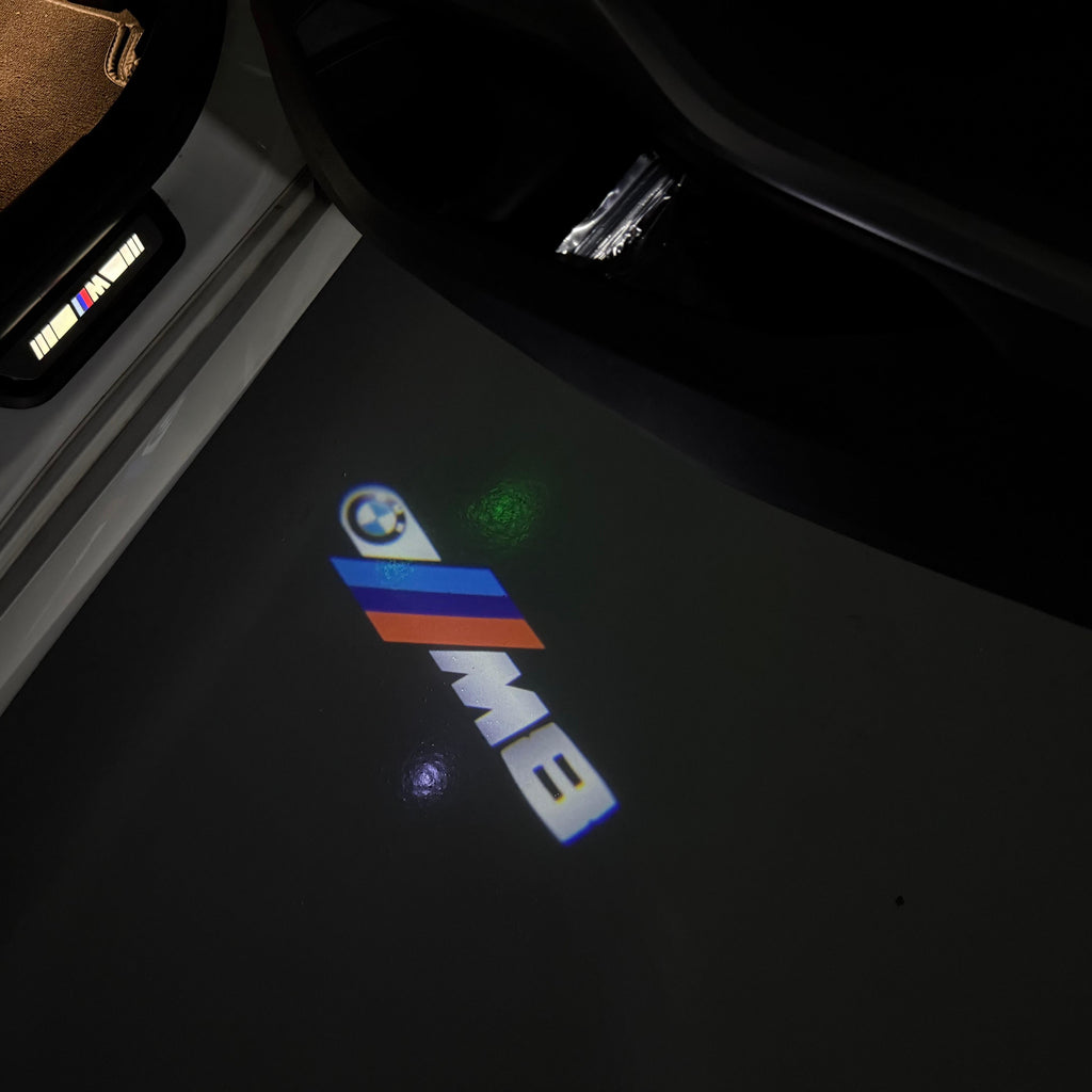 ÉCLAIRAGE DE PROJECTEUR BMW M3 LOGO Nr.24 (quantité 1 = 1 jeux / 2 feux de porte)