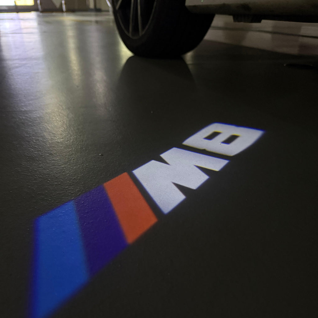ÉCLAIRAGE DE PROJECTEUR BMW M3 LOGO Nr.24 (quantité 1 = 1 jeux / 2 feux de porte)