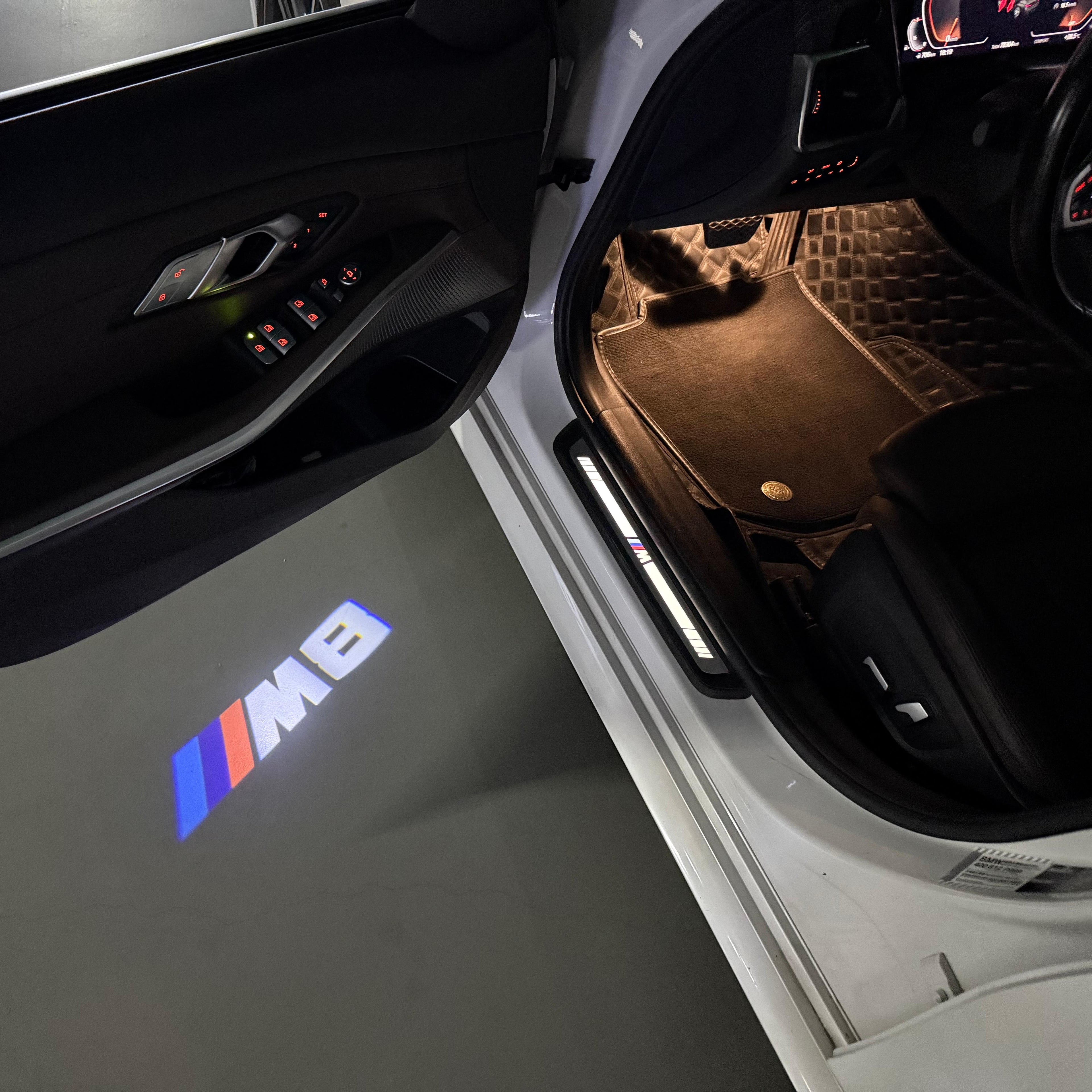 LUCES DE PROYECTOR DEL LOGOTIPO BMW M3 Nr.24 (cantidad 1 = 1 juegos / 2 luces de puerta)