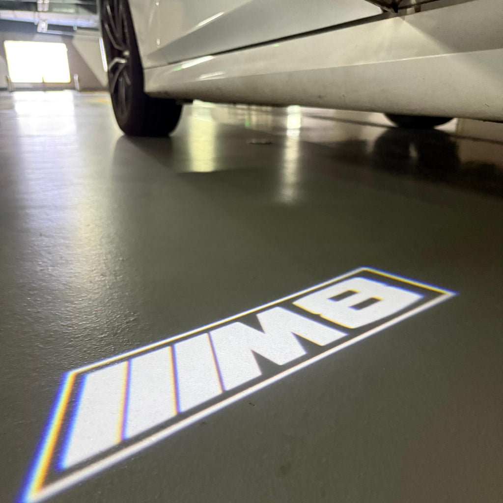 ÉCLAIRAGE DE PROJECTEUR BMW M3 LOGO Nr.24 (quantité 1 = 1 jeux / 2 feux de porte)