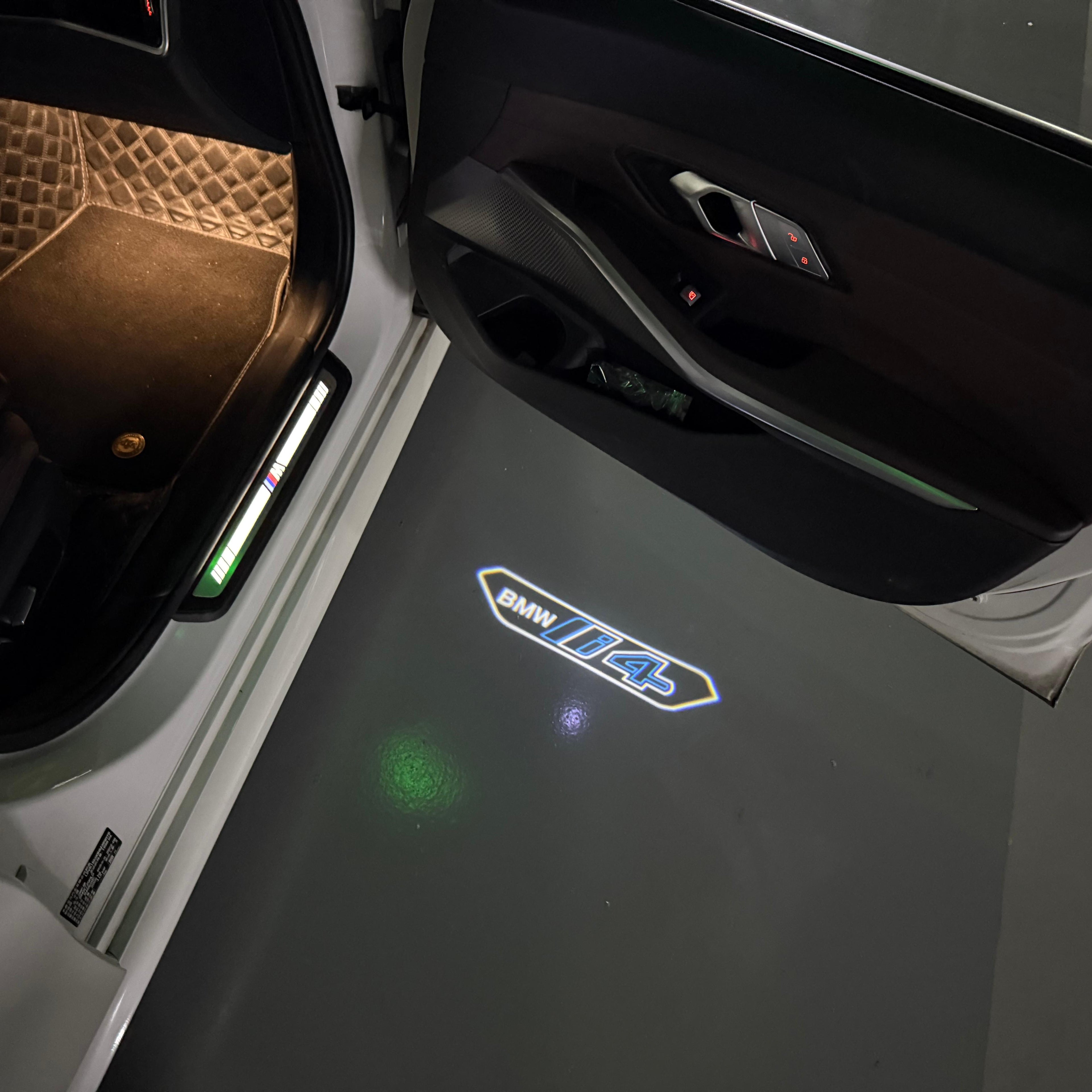 LUCES DE PROYECTOR DEL LOGOTIPO BMW M3 Nr.24 (cantidad 1 = 1 juegos / 2 luces de puerta)