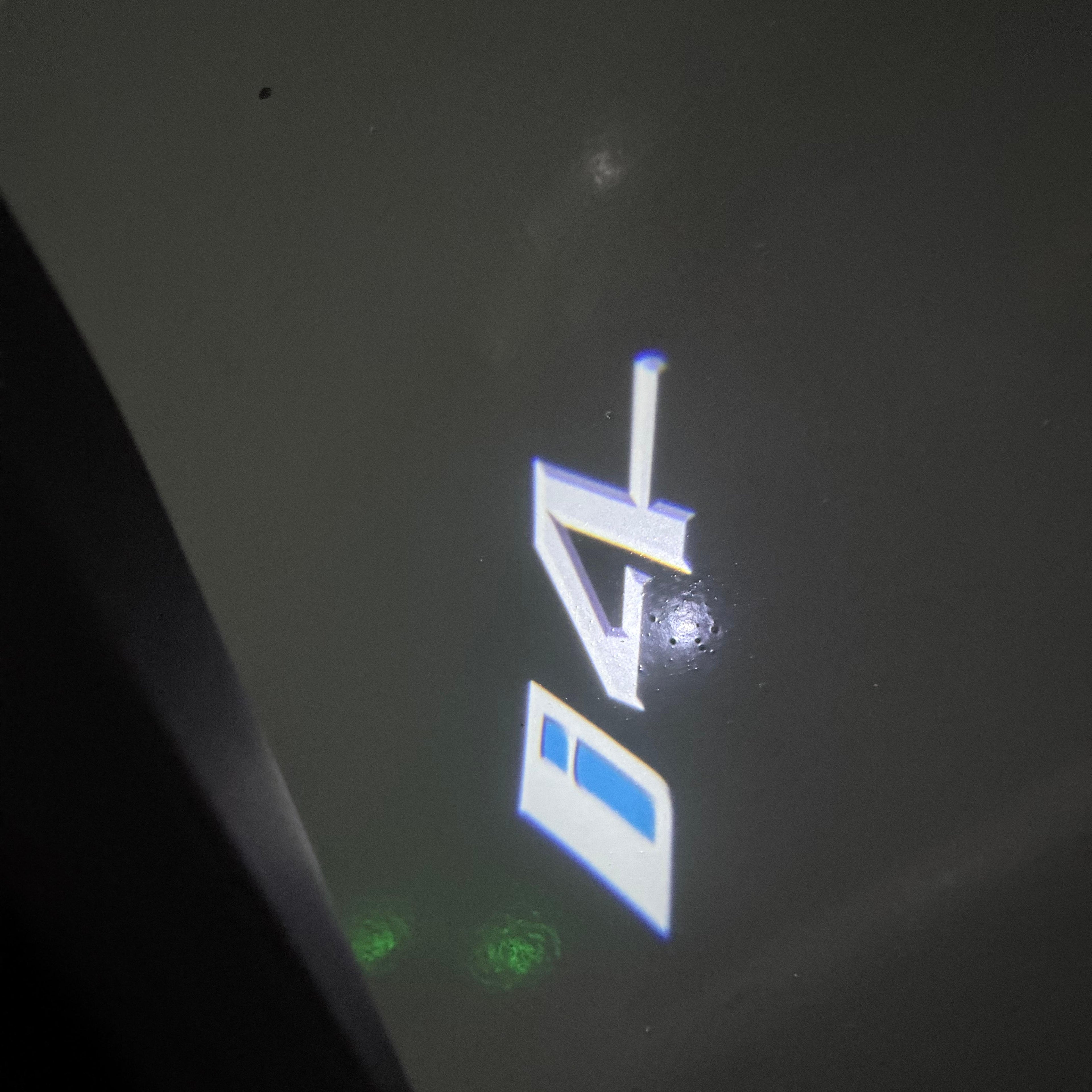 LUCES DE PROYECTOR DEL LOGOTIPO BMW M3 Nr.24 (cantidad 1 = 1 juegos / 2 luces de puerta)