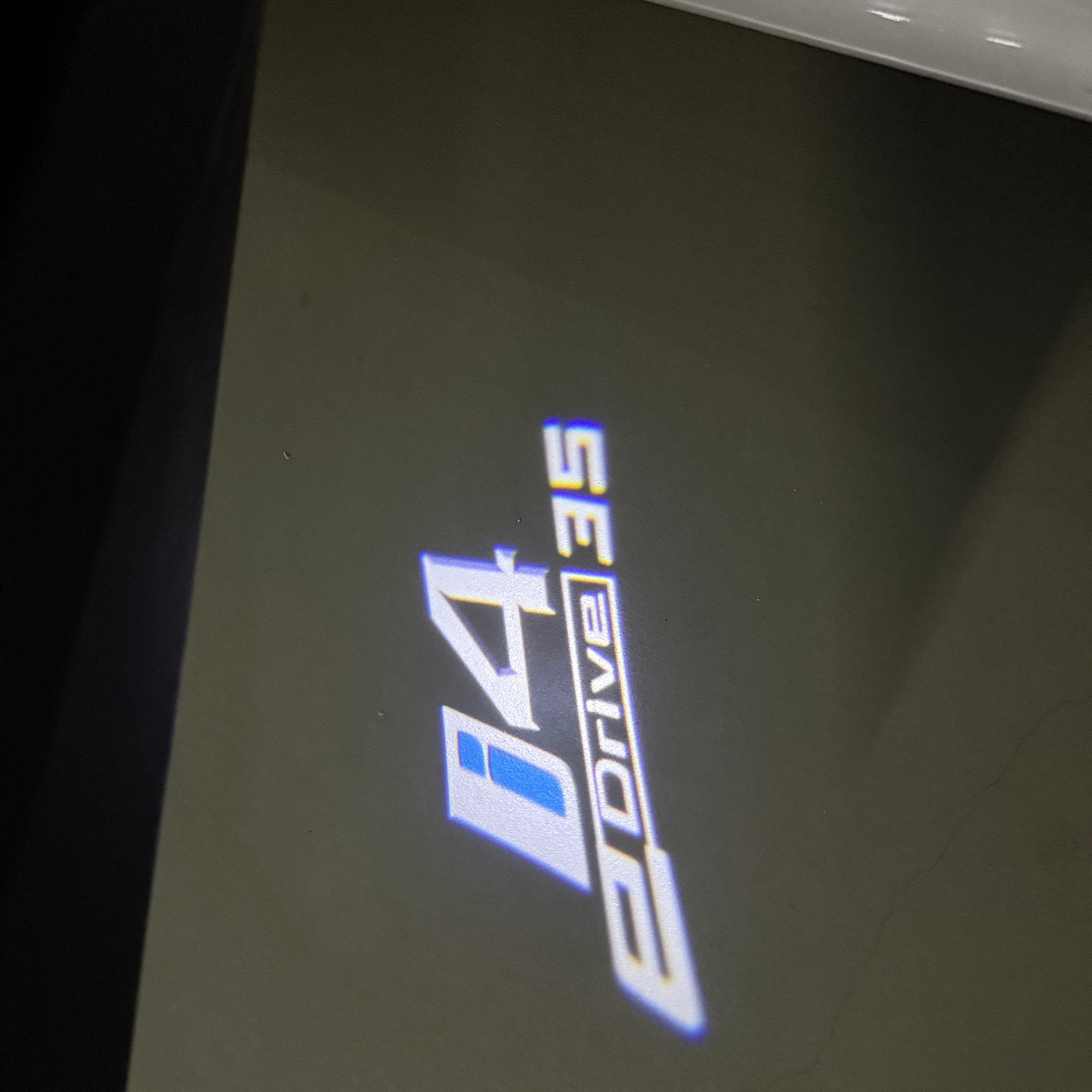 LUCES DE PROYECTOR DEL LOGOTIPO BMW M3 Nr.24 (cantidad 1 = 1 juegos / 2 luces de puerta)