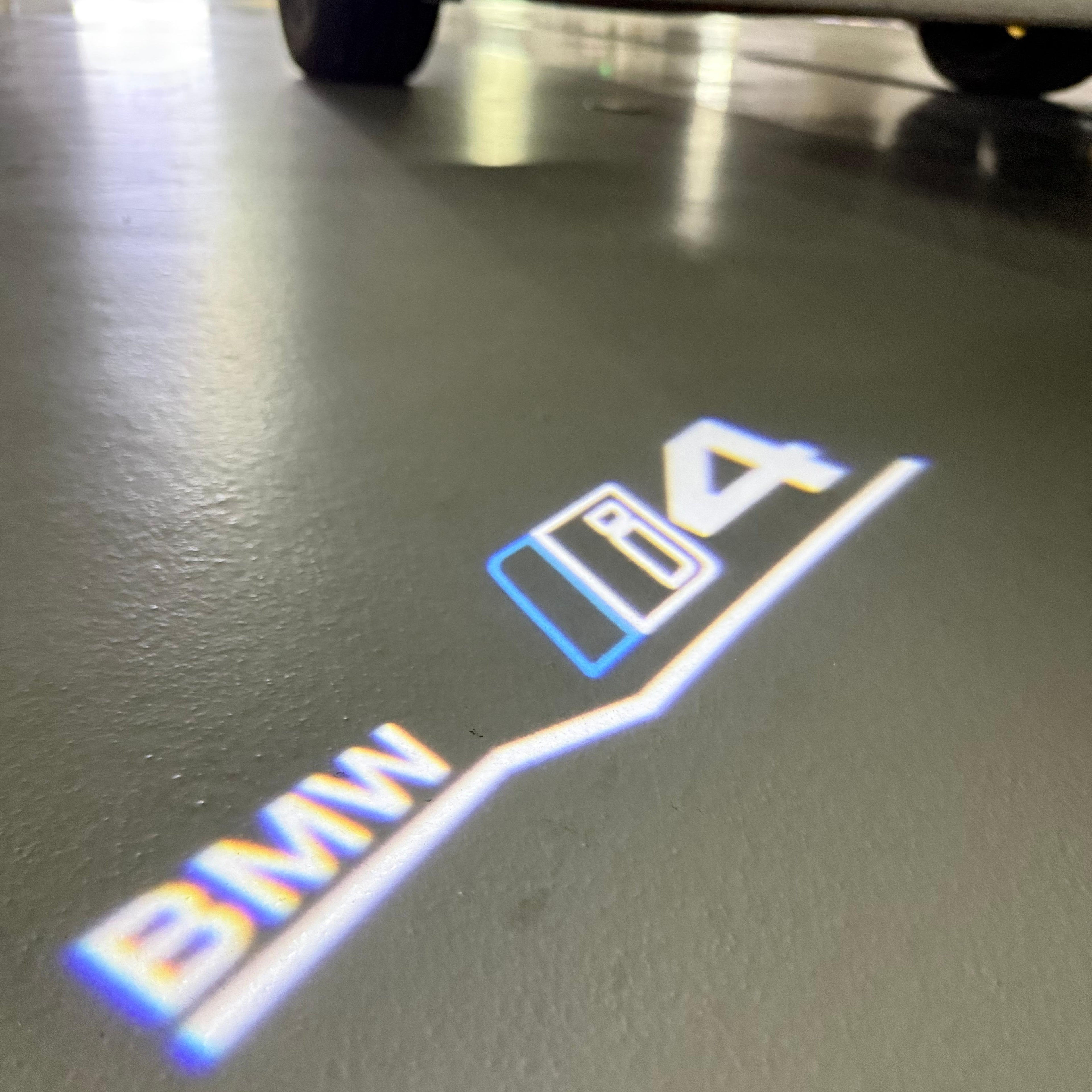 LUCES DE PROYECTOR DEL LOGOTIPO BMW M3 Nr.24 (cantidad 1 = 1 juegos / 2 luces de puerta)