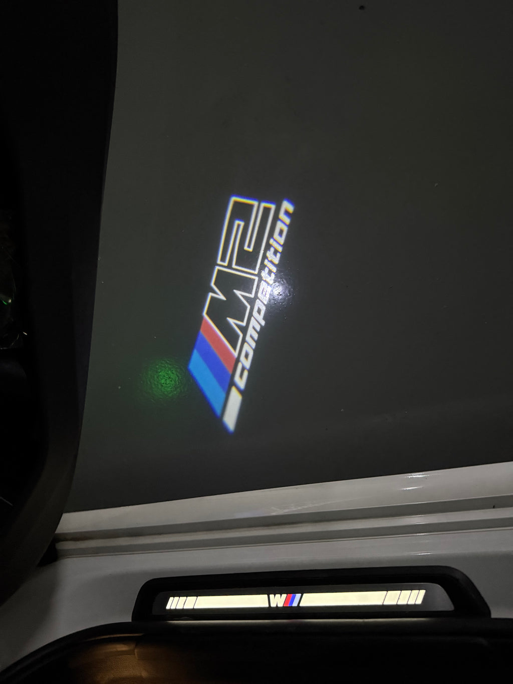 ÉCLAIRAGE DE PROJECTEUR BMW M3 LOGO Nr.24 (quantité 1 = 1 jeux / 2 feux de porte)
