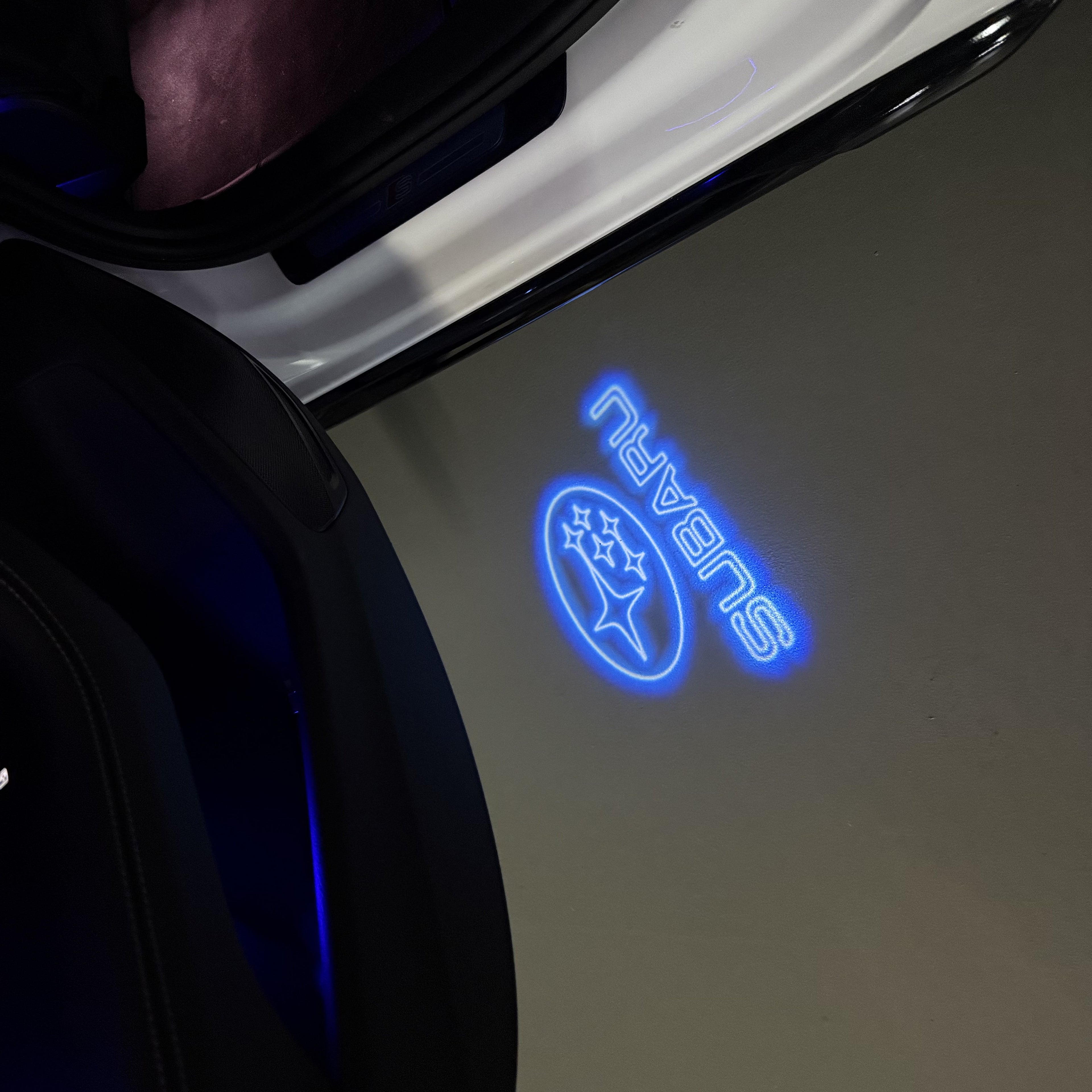 BRZ LOGO PROJECROTR أضواء Nr.03 (الكمية 1 = 1 مجموعات / 2 أضواء الباب)