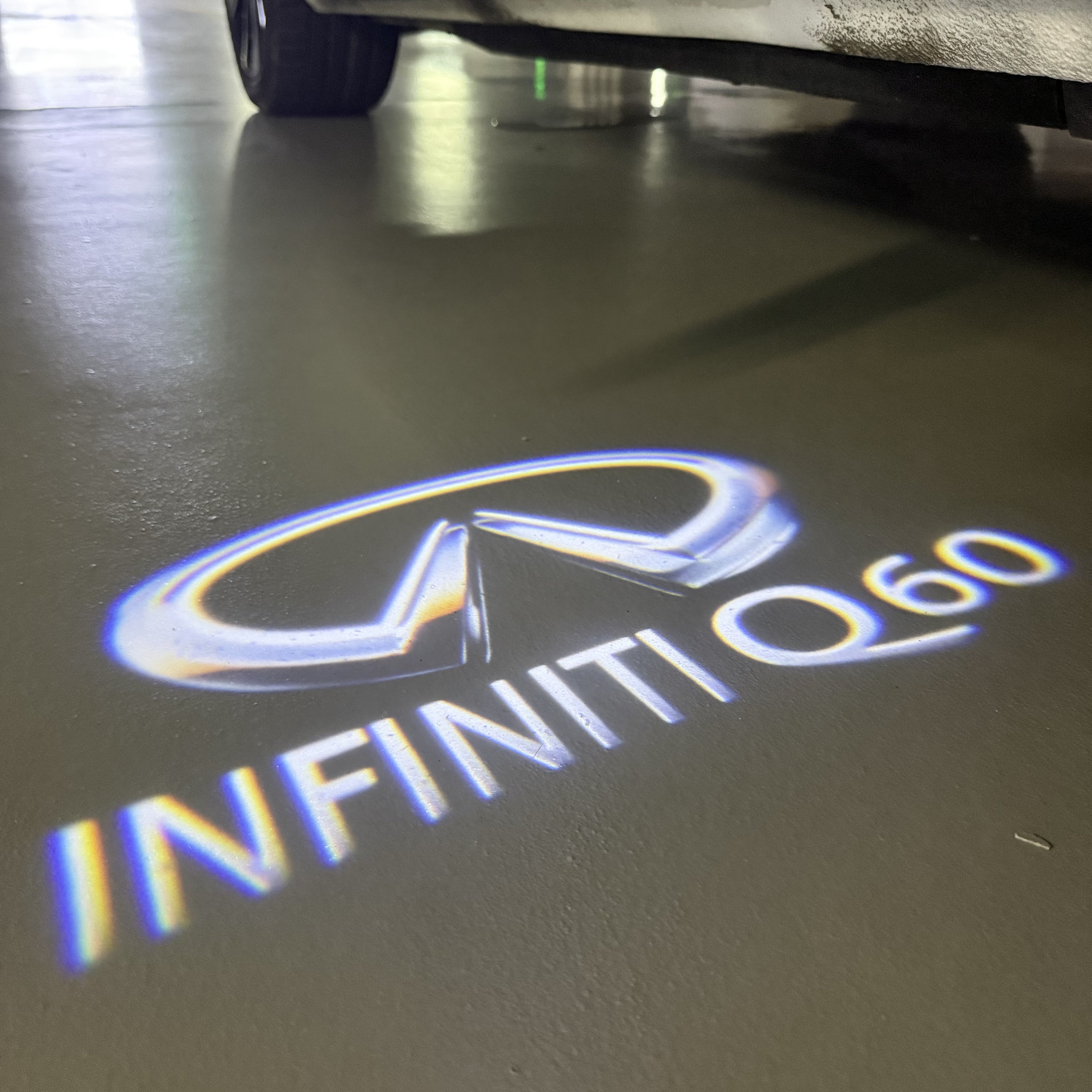 INFINTI QX56 LOGO PROJECROTR LIGHTS Nr.74 (quantité 1 = 1 ensemble/2 feux de porte)