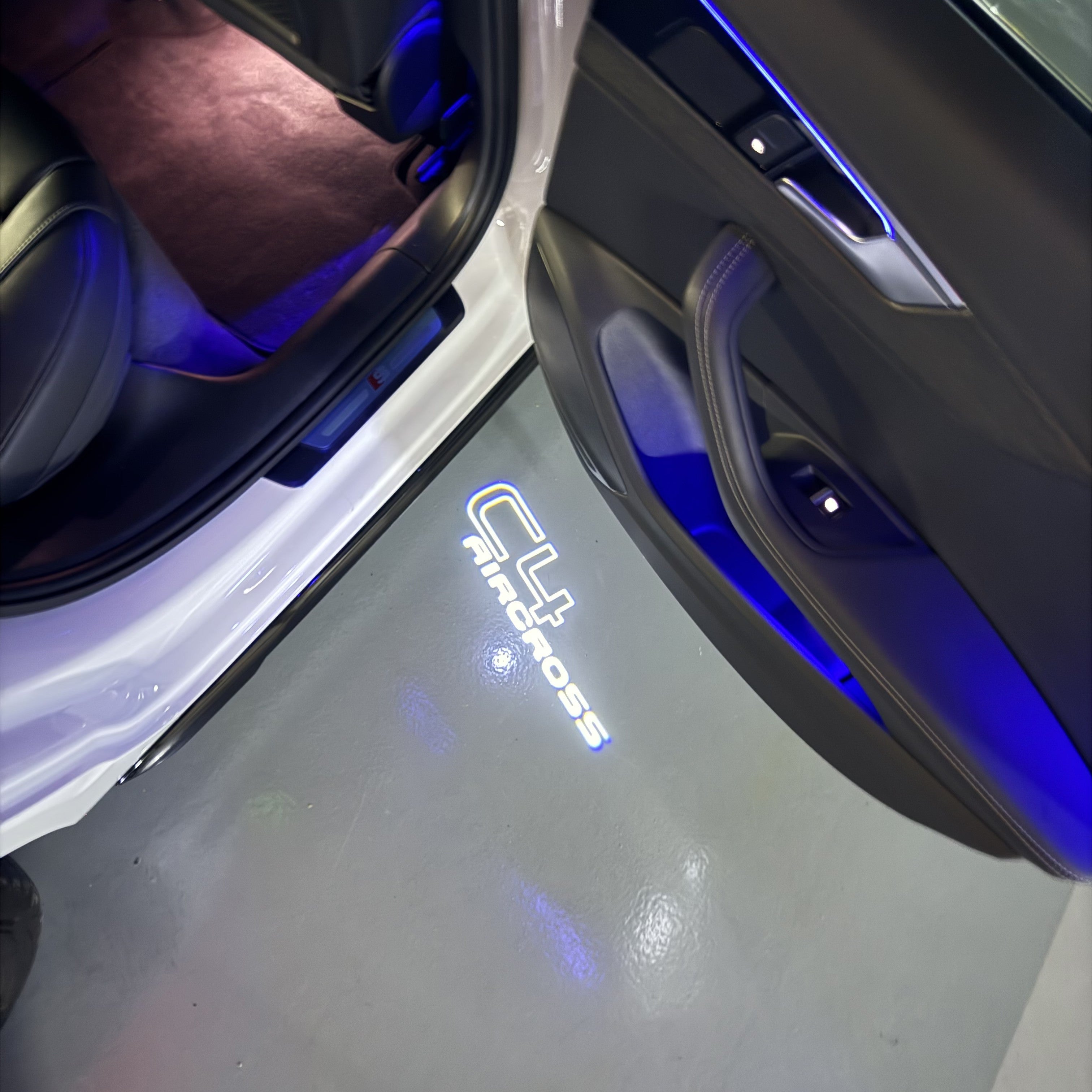 BMW M3 LOGO PROJECTOR LIGHTS Nr.24 (الكمية 1 = 1 مجموعة / 2 أضواء باب)