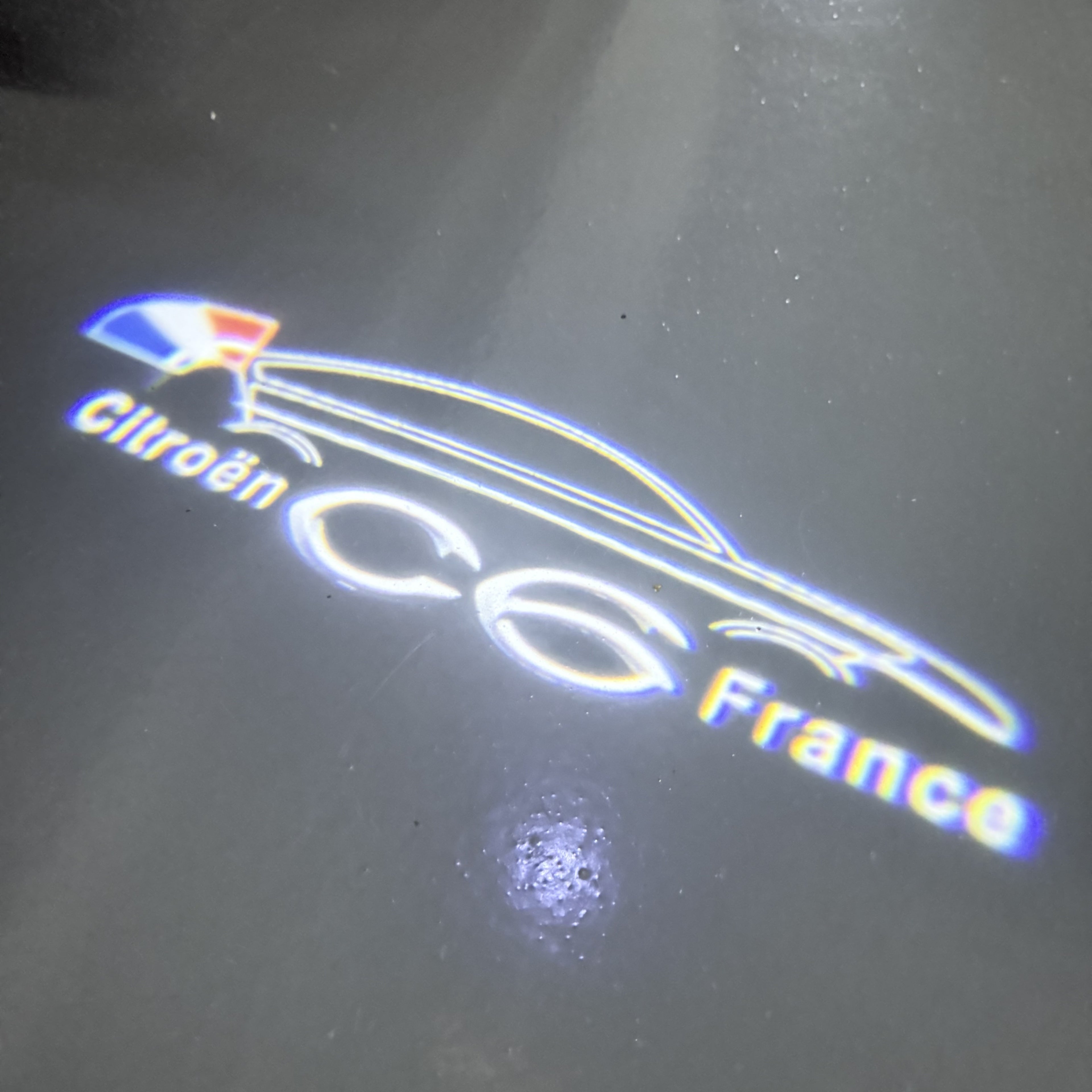 BMW M3 LOGO PROJECTOR LIGHTS Nr.24 (الكمية 1 = 1 مجموعة / 2 أضواء باب)