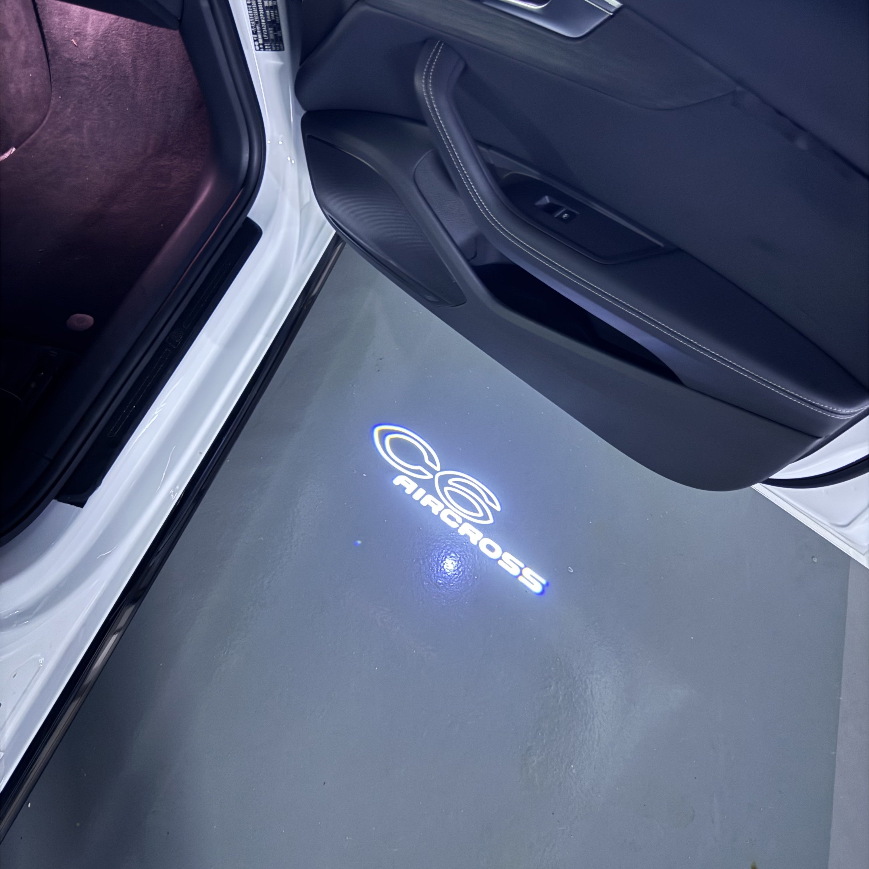 BMW M3 LOGO PROJECTOR LIGHTS Nr.24 (الكمية 1 = 1 مجموعة / 2 أضواء باب)