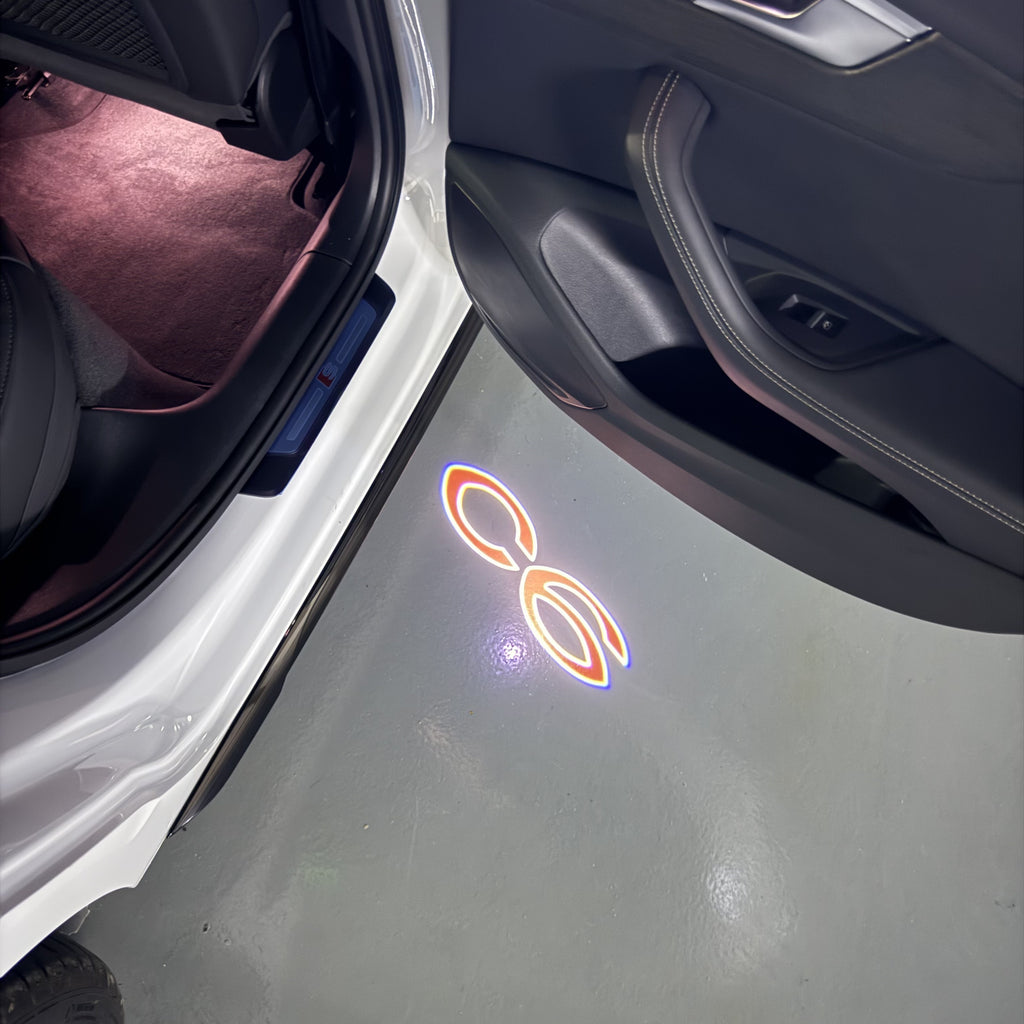 BMW M3 LOGO PROJECTOR LIGHTS Nr.24 (الكمية 1 = 1 مجموعة / 2 أضواء باب)