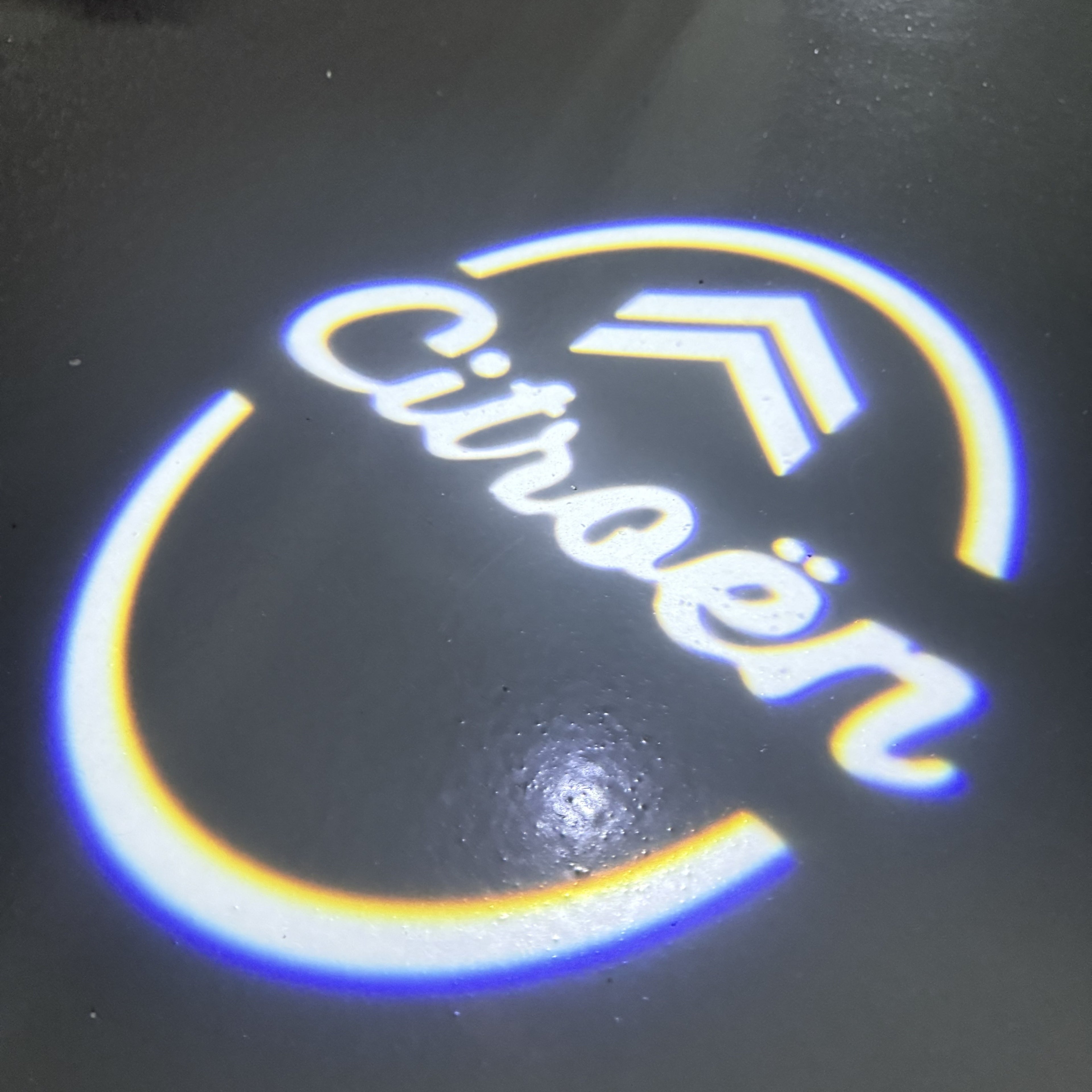 BMW M3 LOGO PROJECTOR LIGHTS Nr.24 (الكمية 1 = 1 مجموعة / 2 أضواء باب)