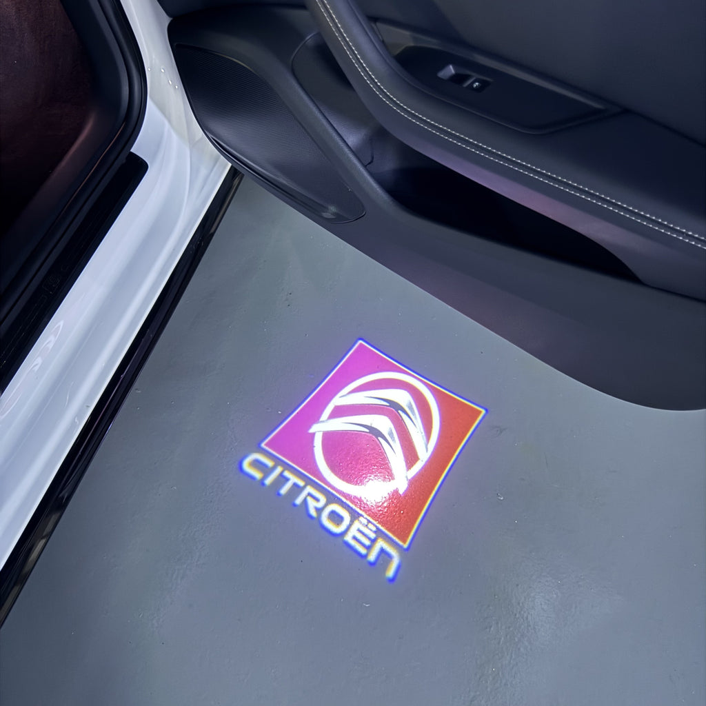 BMW M3 LOGO PROJECTOR LIGHTS Nr.24 (الكمية 1 = 1 مجموعة / 2 أضواء باب)